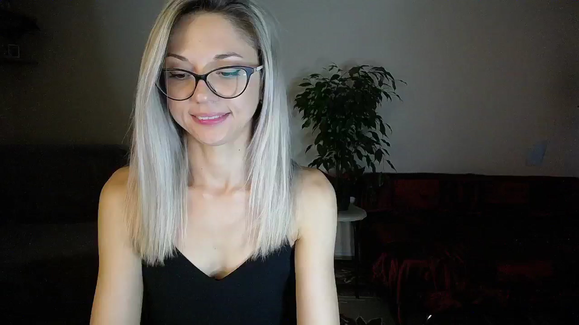 Gallery image thumbnail from Sunshine_alis's myfreecams stream on, 09/01/2024, 15:39 image 10 of 20