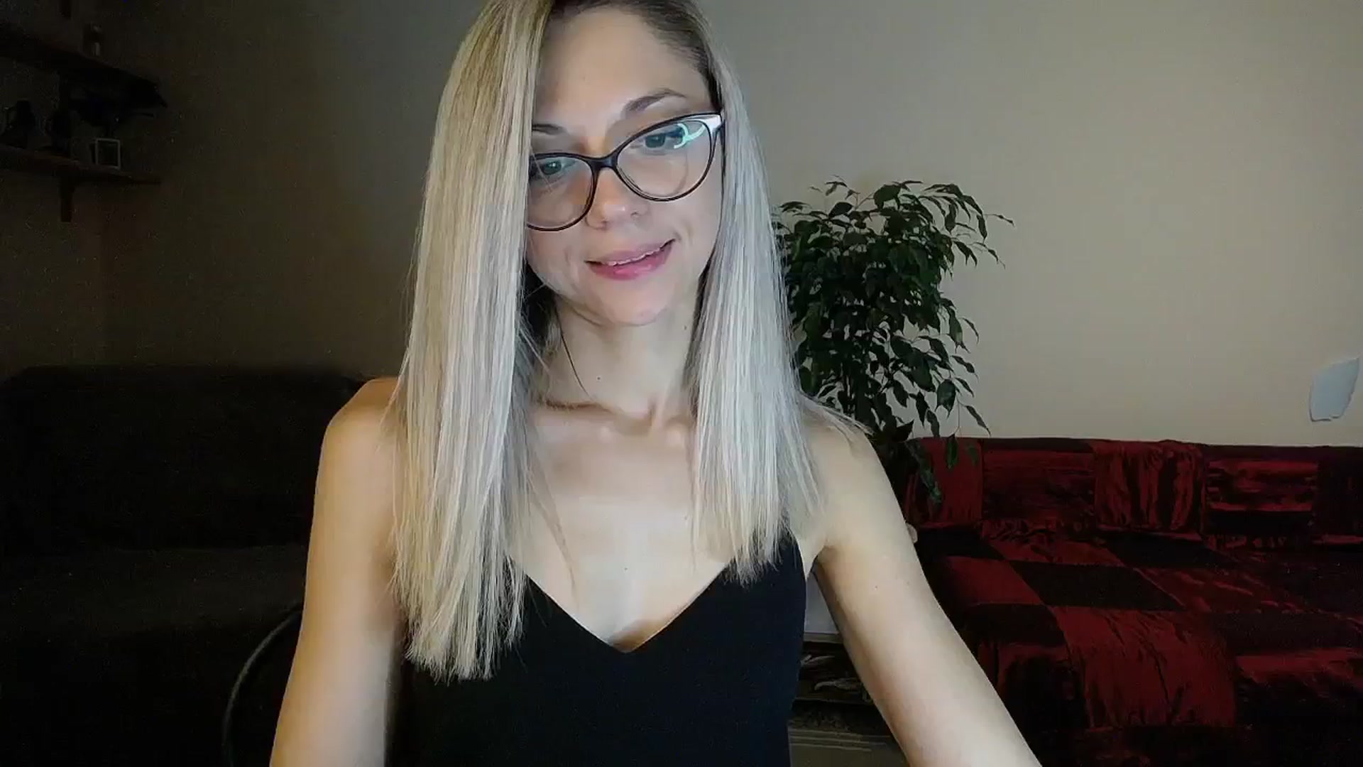 Gallery image thumbnail from Sunshine_alis's myfreecams stream on, 09/01/2024, 16:33 image 17 of 20