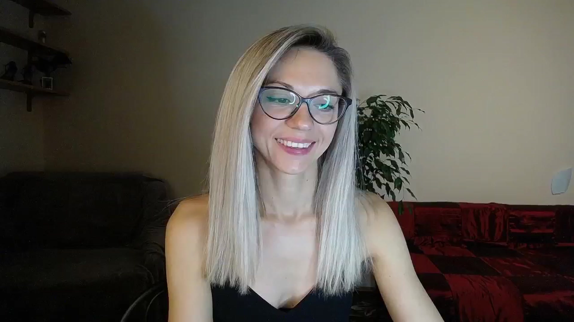 Gallery image thumbnail from Sunshine_alis's myfreecams stream on, 09/01/2024, 16:33 image 3 of 20