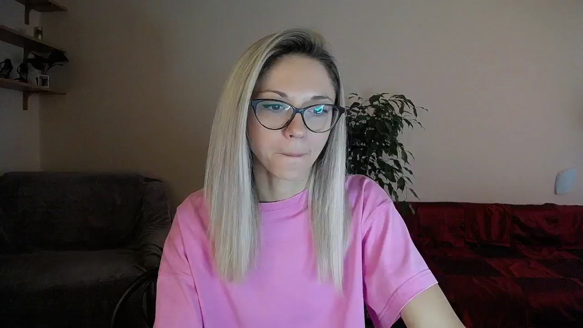 Gallery image thumbnail from Sunshine_alis's myfreecams stream on, 09/02/2024, 13:42 image 16 of 20