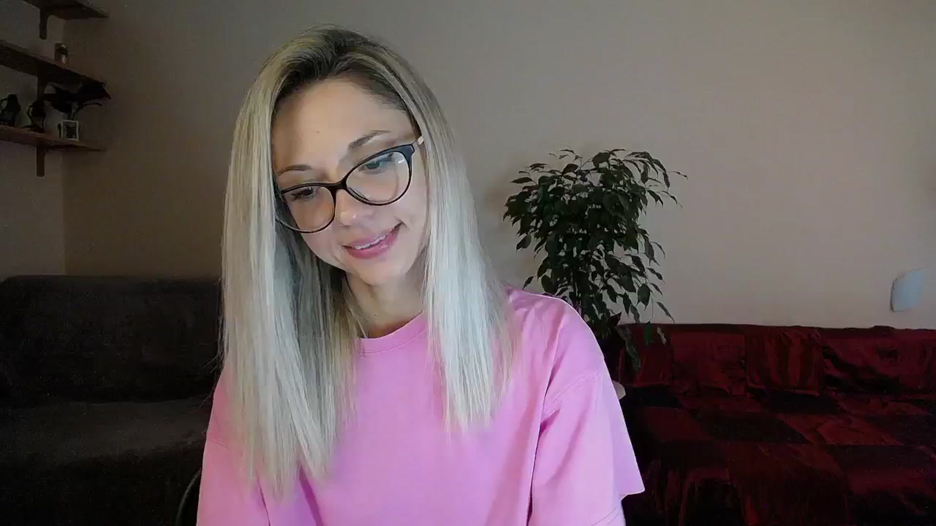 Gallery image thumbnail from Sunshine_alis's myfreecams stream on, 09/02/2024, 13:42 image 12 of 20