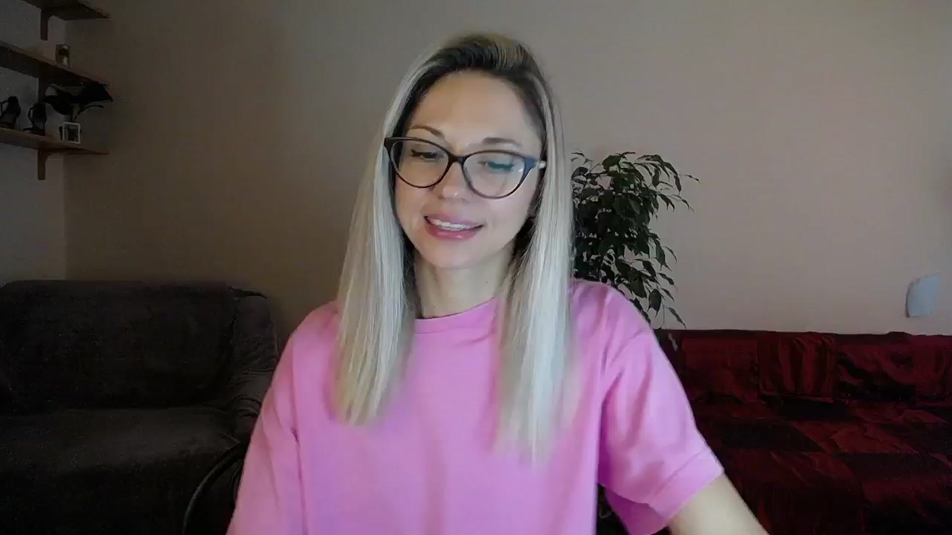Gallery image thumbnail from Sunshine_alis's myfreecams stream on, 09/02/2024, 13:42 image 17 of 20