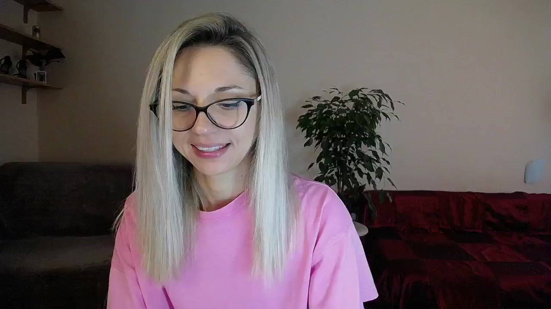 Gallery image thumbnail from Sunshine_alis's myfreecams stream on, 09/02/2024, 13:42 image 10 of 20