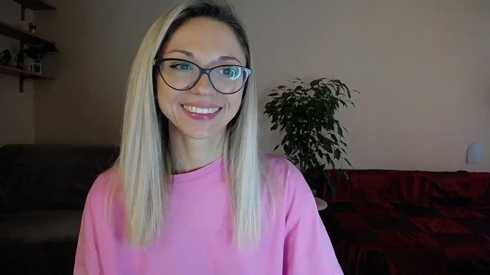 Gallery image thumbnail from Sunshine_alis's myfreecams stream on, 09/02/2024, 13:42 image 6 of 20