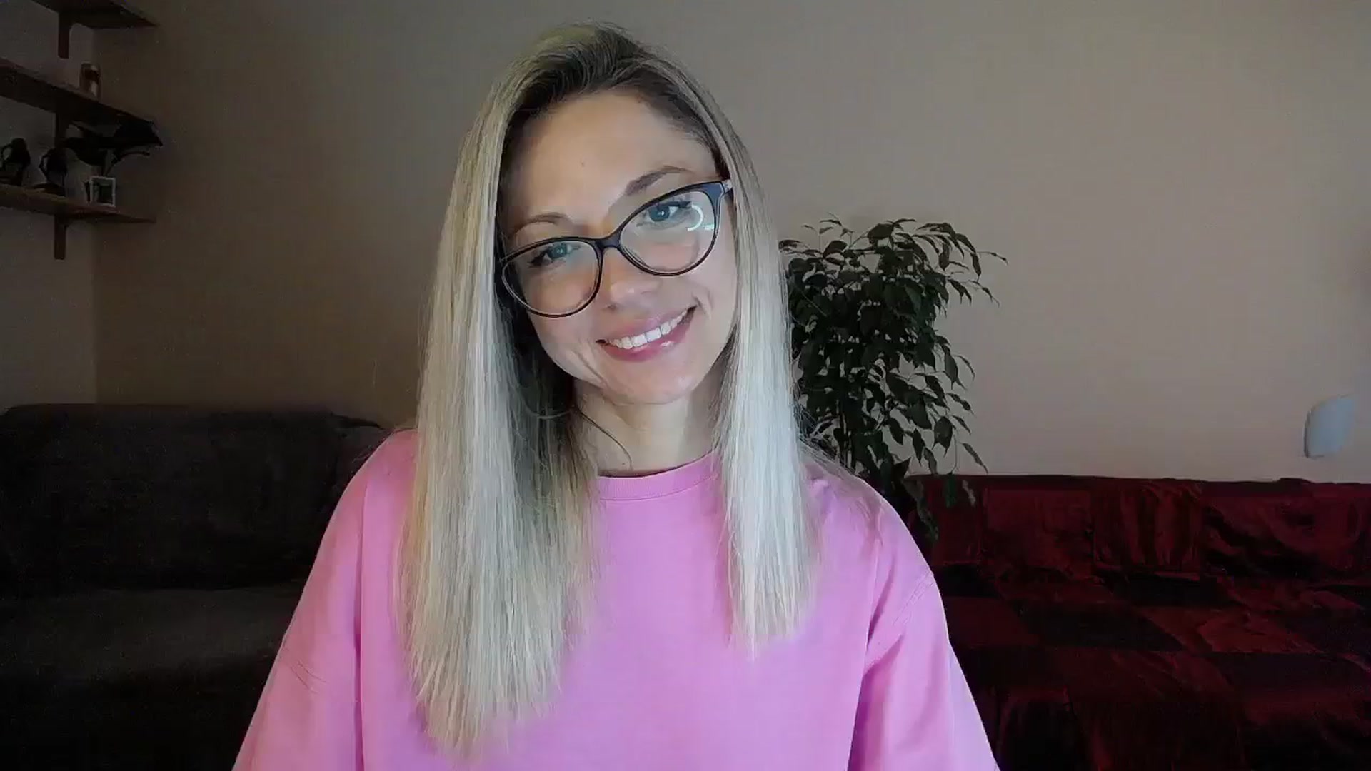 Gallery image thumbnail from Sunshine_alis's myfreecams stream on, 09/02/2024, 13:42 image 2 of 20