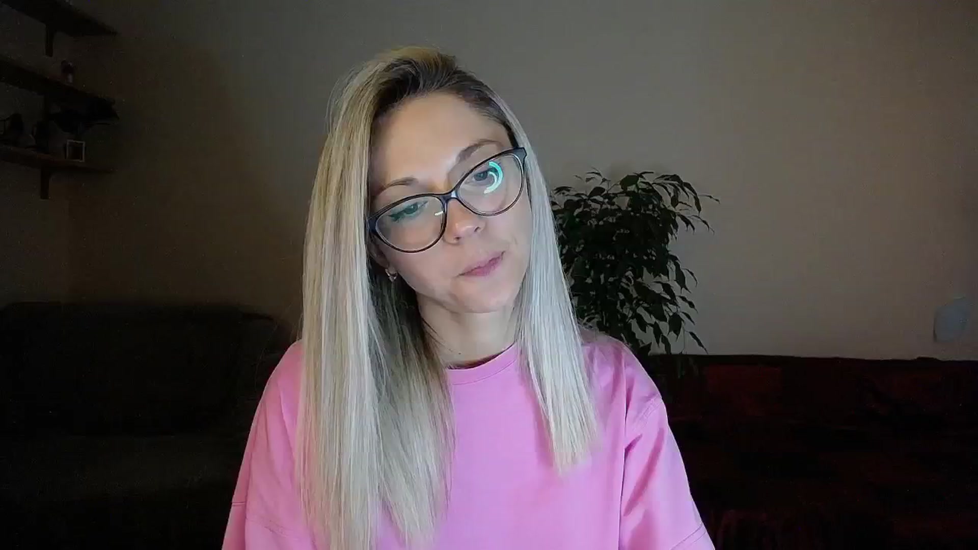 Gallery image thumbnail from Sunshine_alis's myfreecams stream on, 09/02/2024, 15:33 image 16 of 20