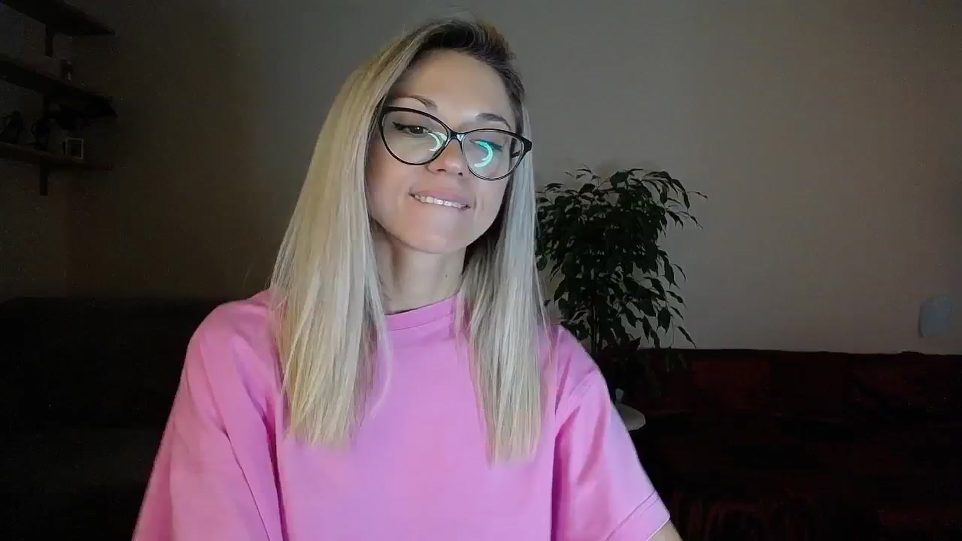 Gallery image thumbnail from Sunshine_alis's myfreecams stream on, 09/02/2024, 15:33 image 18 of 20