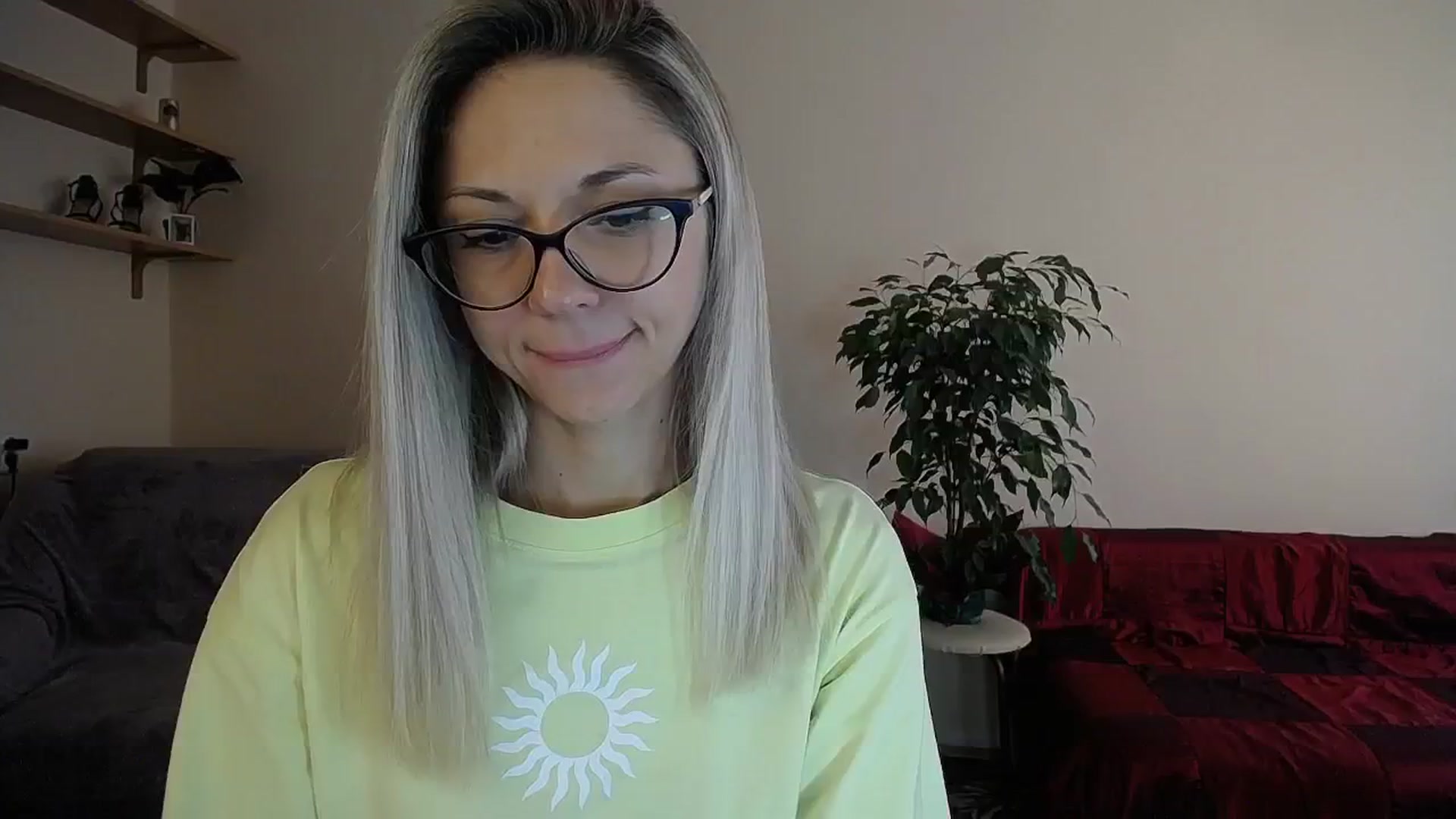 Gallery image thumbnail from Sunshine_alis's myfreecams stream on, 09/03/2024, 12:35 image 12 of 20