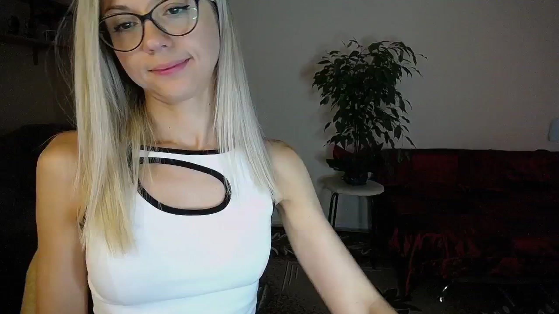 Gallery image thumbnail from Sunshine_alis's myfreecams stream on, 09/05/2024, 13:04 image 7 of 20
