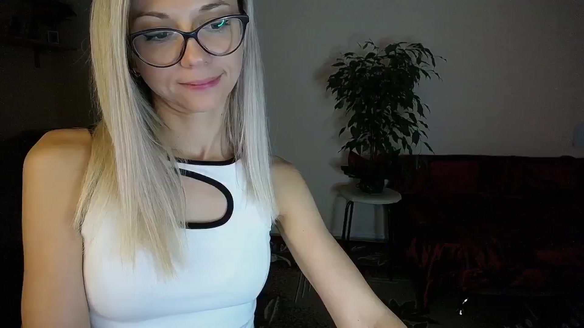 Gallery image thumbnail from Sunshine_alis's myfreecams stream on, 09/05/2024, 13:04 image 9 of 20