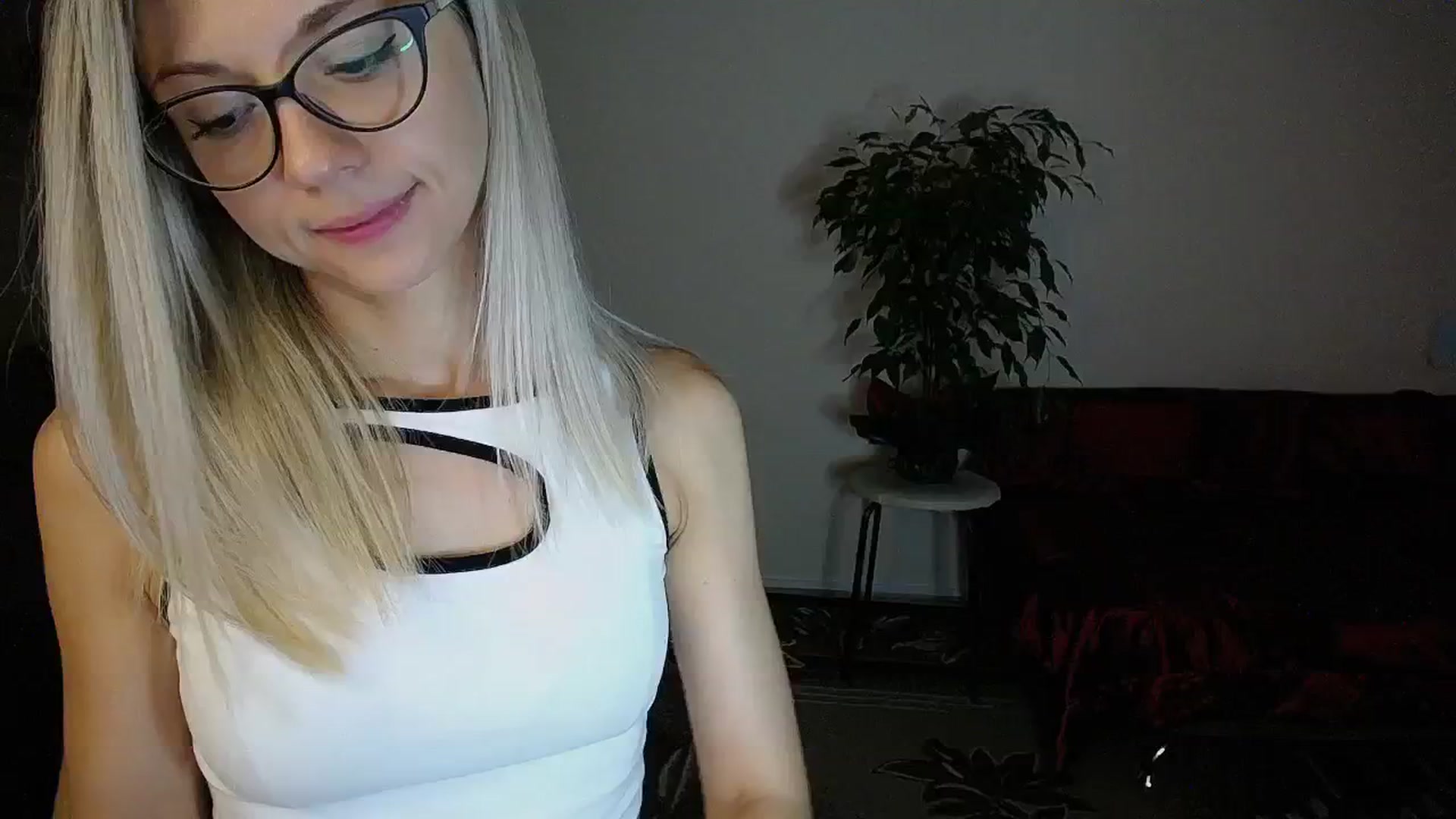 Gallery image thumbnail from Sunshine_alis's myfreecams stream on, 09/05/2024, 13:04 image 12 of 20