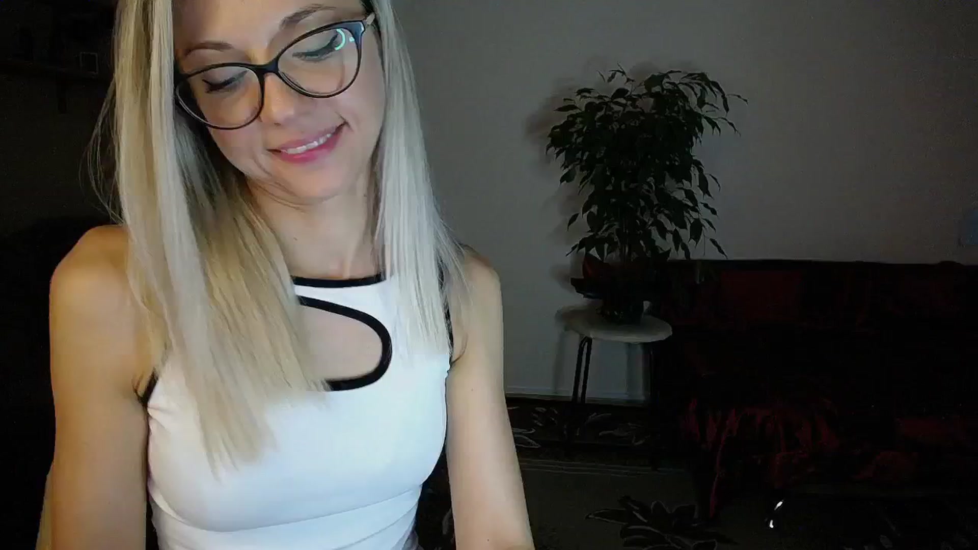 Gallery image thumbnail from Sunshine_alis's myfreecams stream on, 09/05/2024, 13:04 image 14 of 20