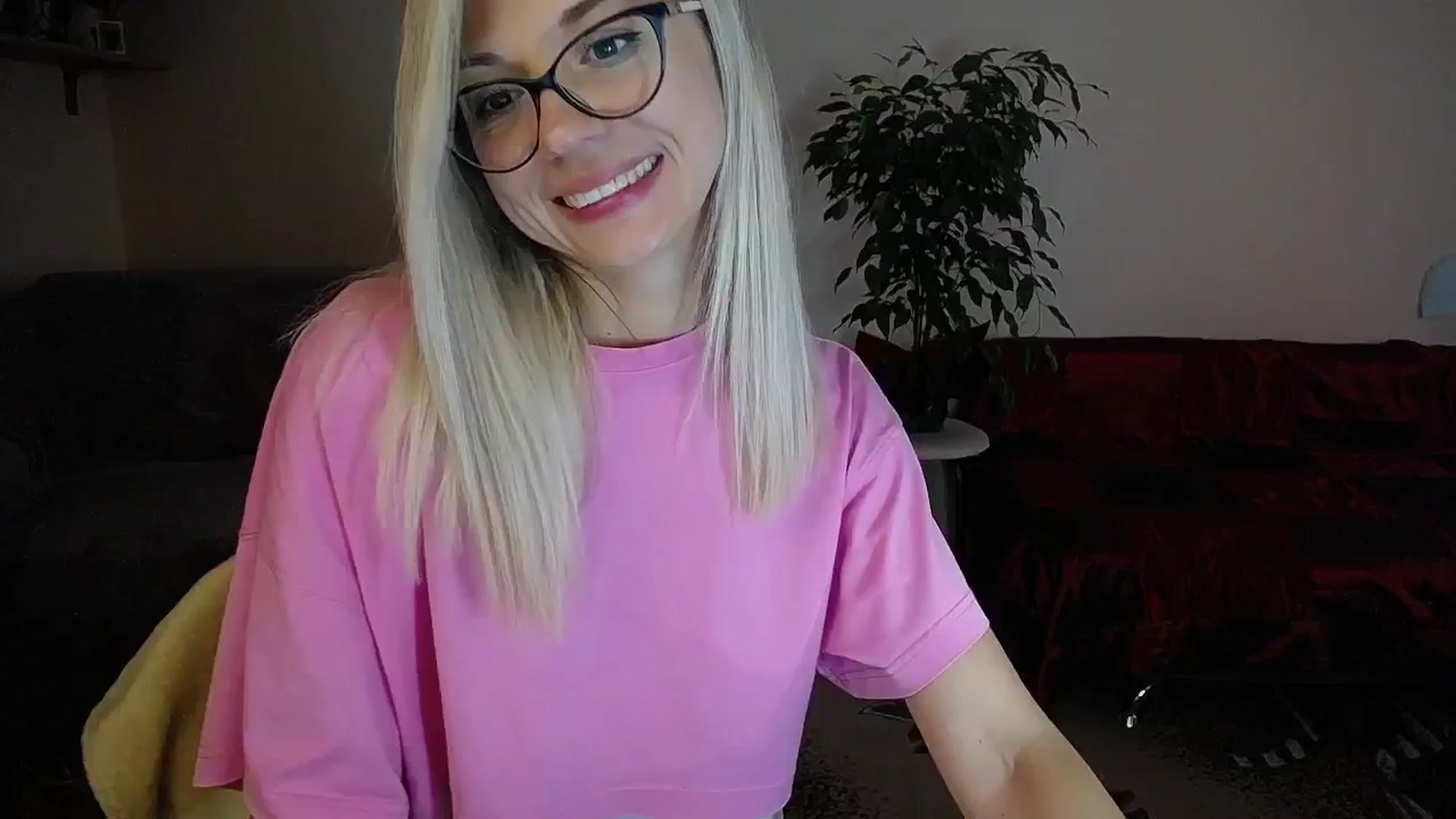 Gallery image thumbnail from Sunshine_alis's myfreecams stream on, 09/07/2024, 15:40 image 12 of 20