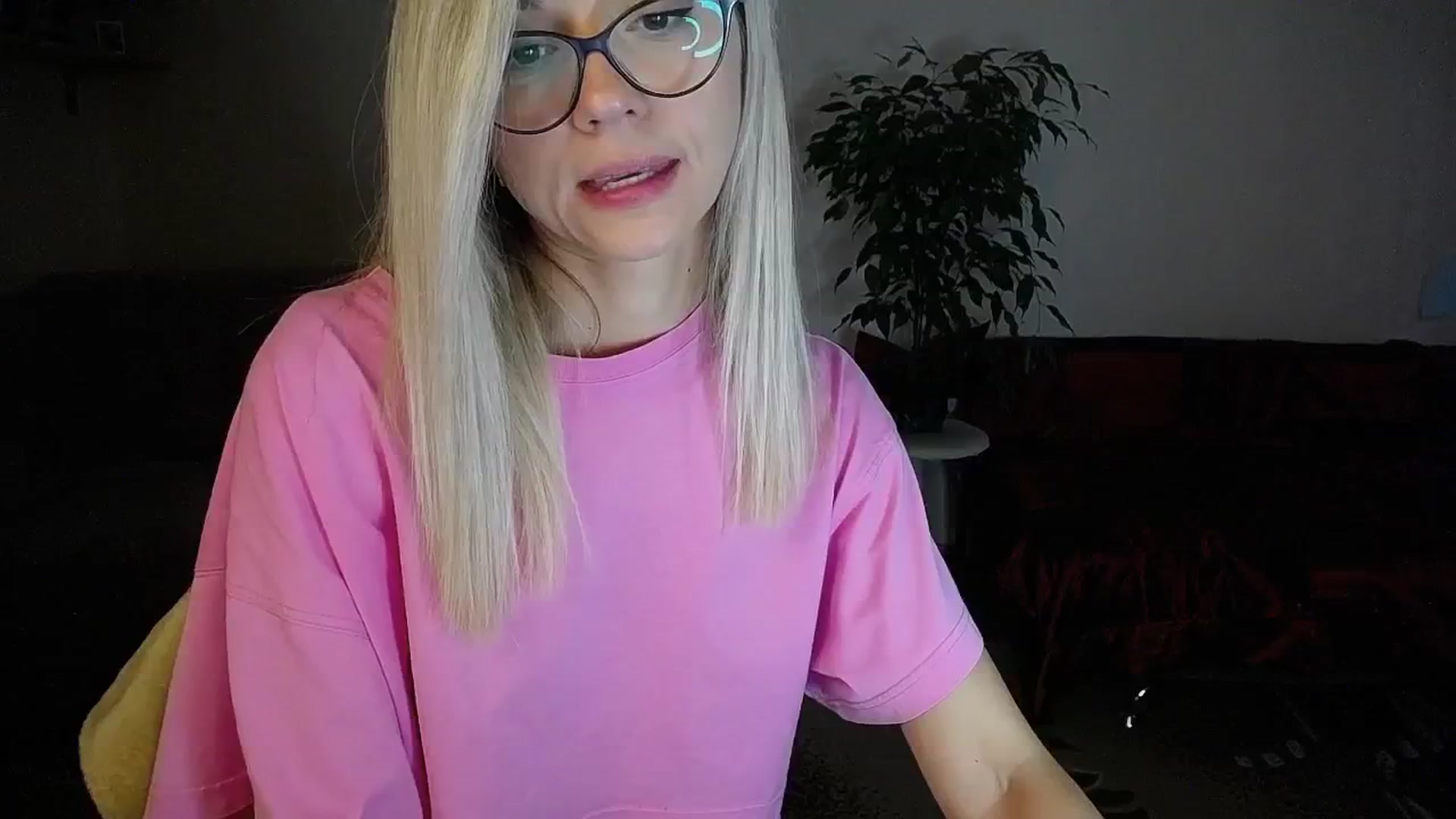 Gallery image thumbnail from Sunshine_alis's myfreecams stream on, 09/07/2024, 15:40 image 5 of 20