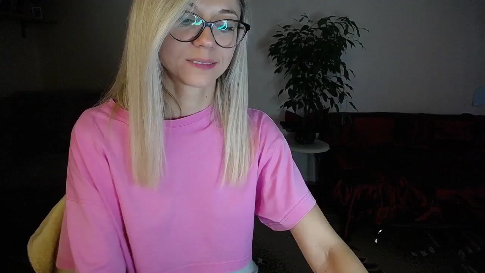Gallery image thumbnail from Sunshine_alis's myfreecams stream on, 09/07/2024, 15:40 image 7 of 20