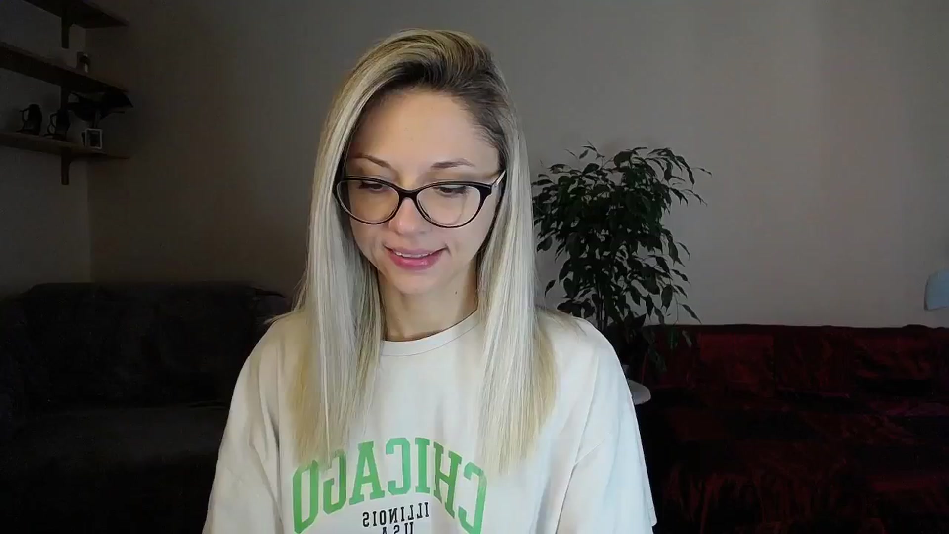 Gallery image thumbnail from Sunshine_alis's myfreecams stream on, 09/08/2024, 14:39 image 11 of 20