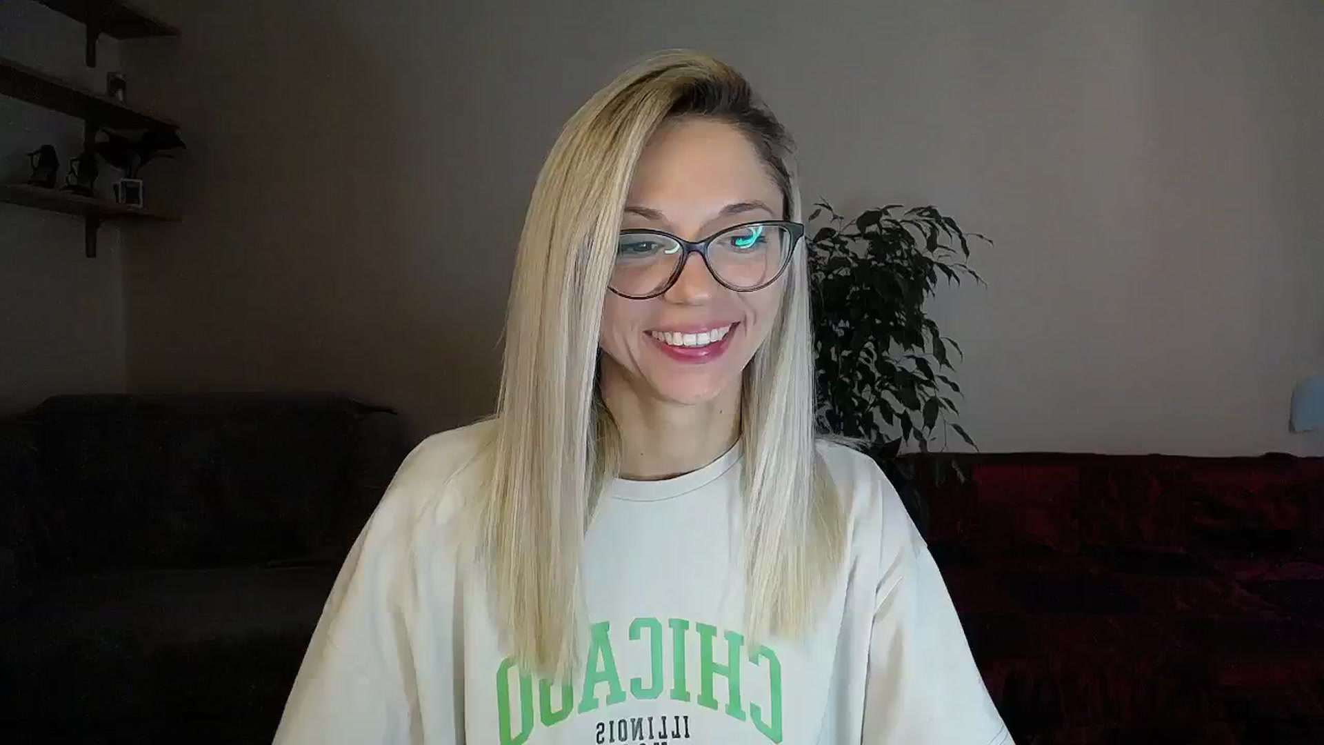 Gallery image thumbnail from Sunshine_alis's myfreecams stream on, 09/08/2024, 14:39 image 14 of 20