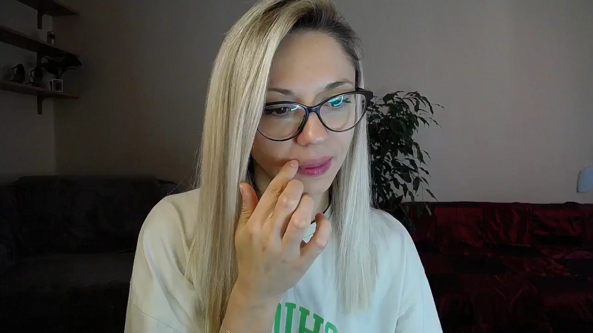 Gallery image thumbnail from Sunshine_alis's myfreecams stream on, 09/08/2024, 14:39 image 20 of 20