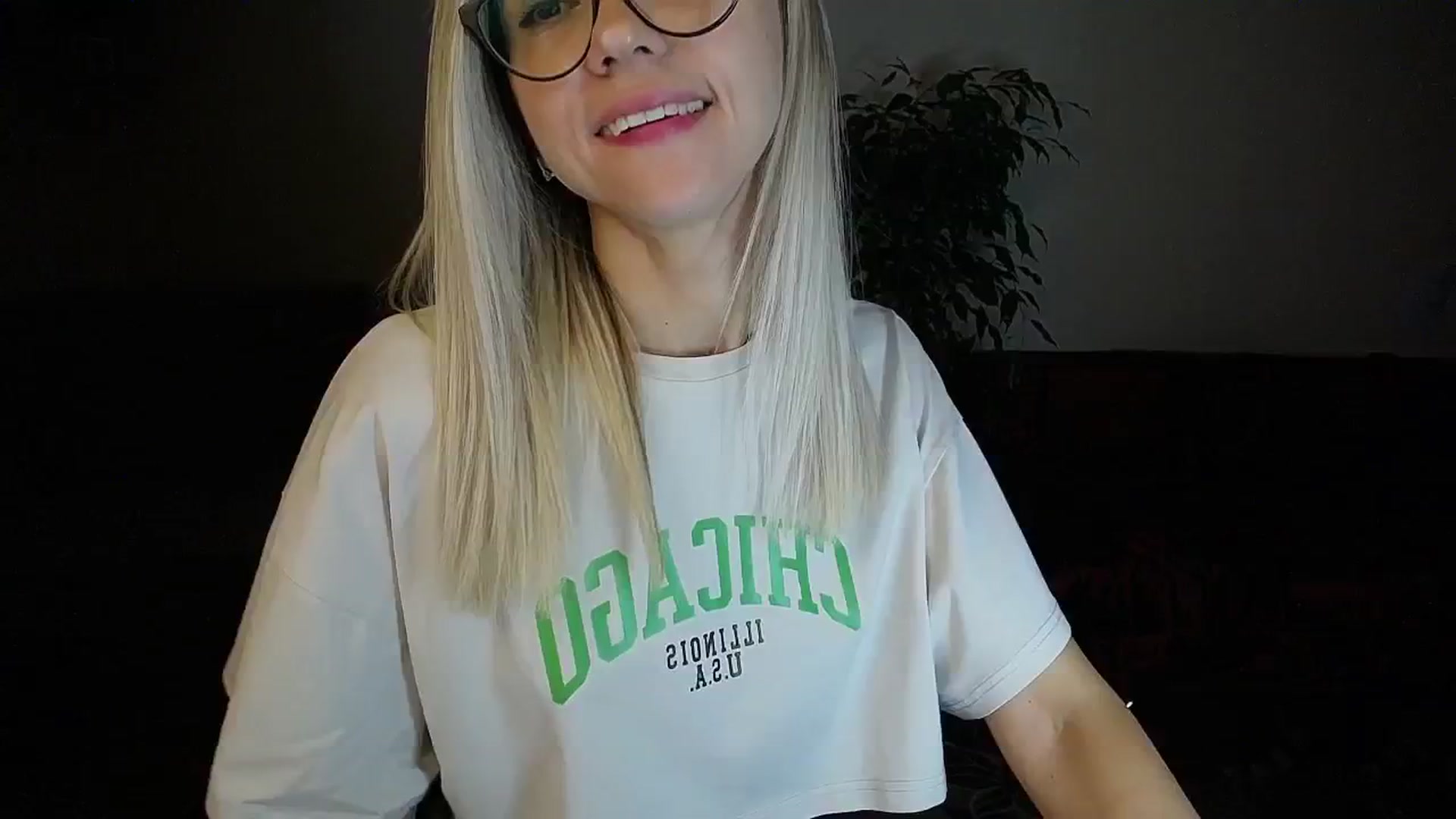 Gallery image thumbnail from Sunshine_alis's myfreecams stream on, 09/08/2024, 16:39 image 5 of 20