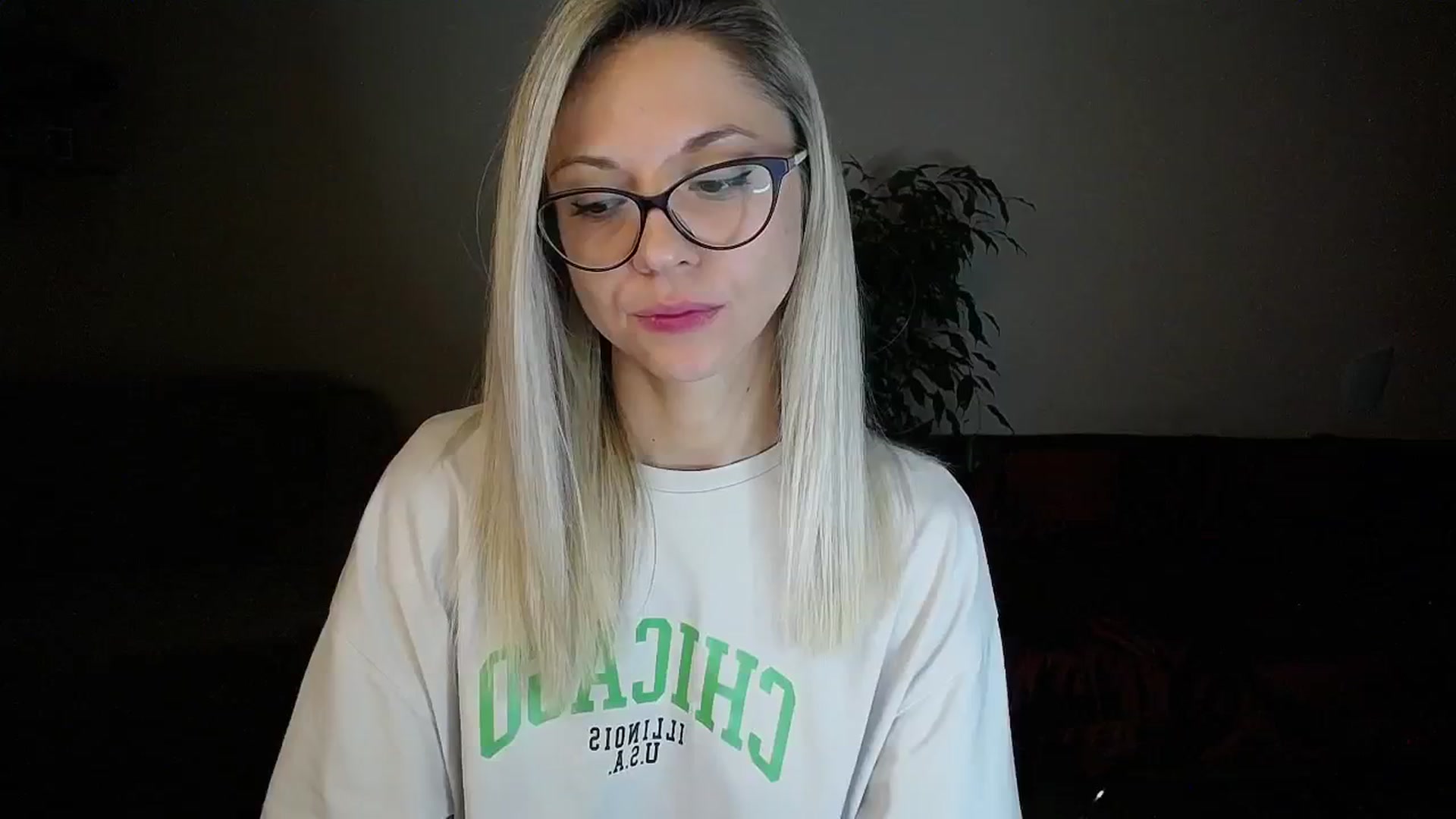 Gallery image thumbnail from Sunshine_alis's myfreecams stream on, 09/08/2024, 18:05 image 12 of 20