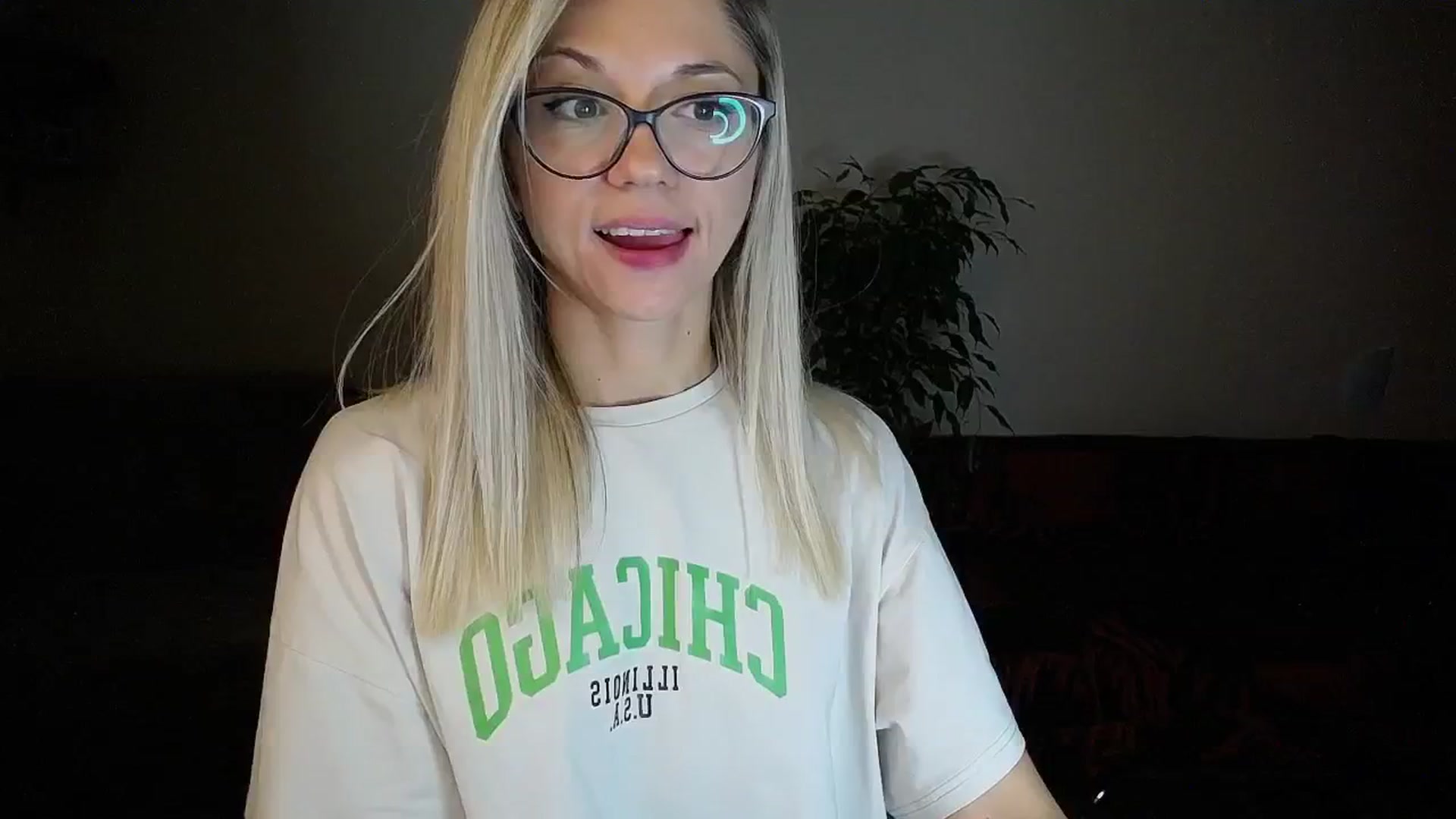 Gallery image thumbnail from Sunshine_alis's myfreecams stream on, 09/08/2024, 18:05 image 16 of 20