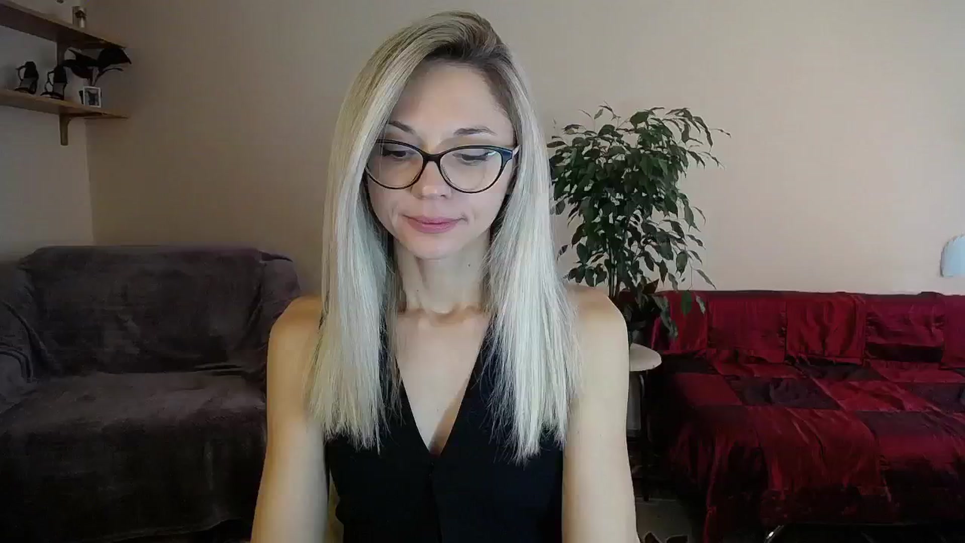 Gallery image thumbnail from Sunshine_alis's myfreecams stream on, 09/10/2024, 12:03 image 3 of 20