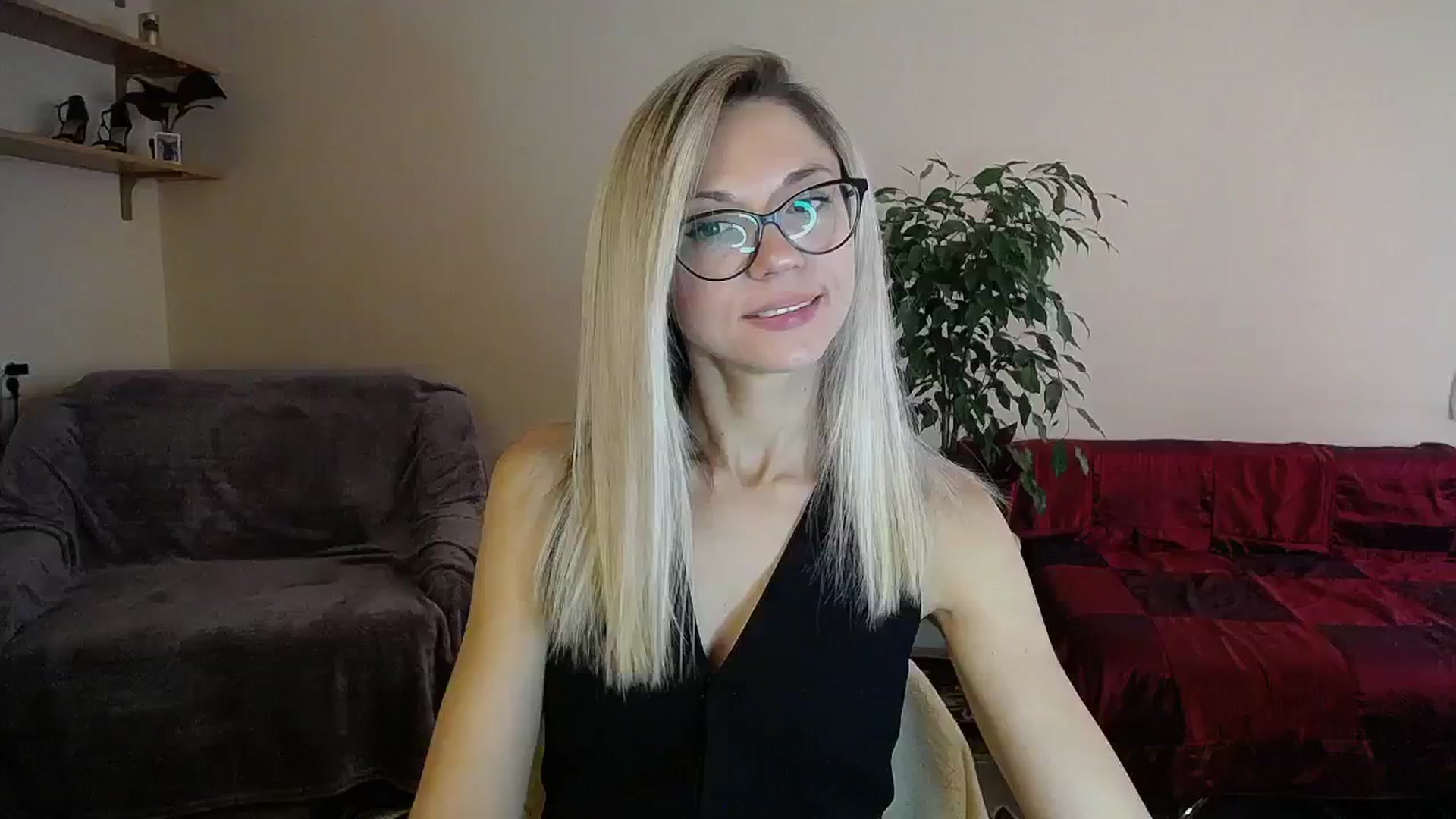 Gallery image thumbnail from Sunshine_alis's myfreecams stream on, 09/10/2024, 12:03 image 5 of 20