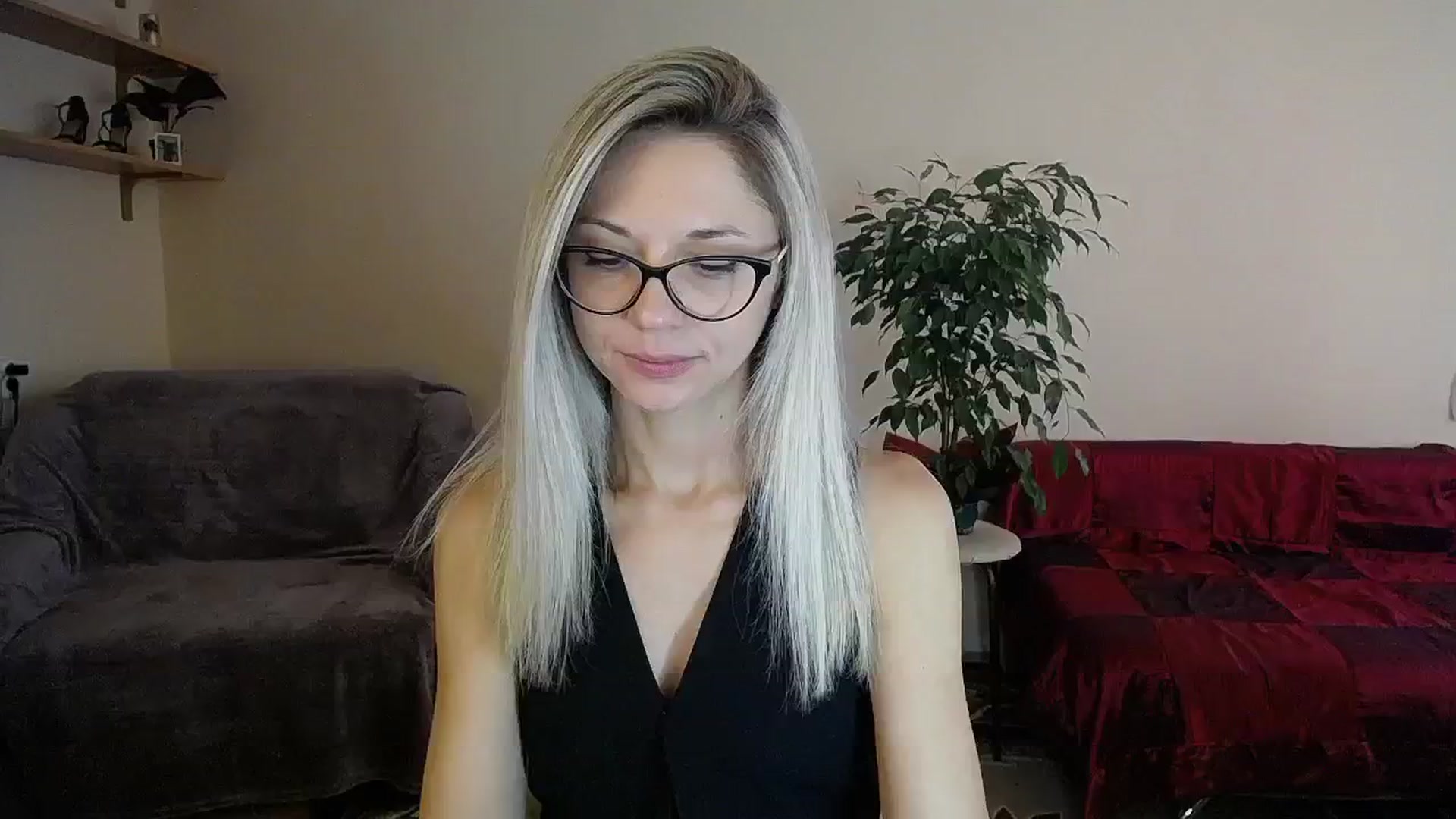 Gallery image thumbnail from Sunshine_alis's myfreecams stream on, 09/10/2024, 12:03 image 8 of 20