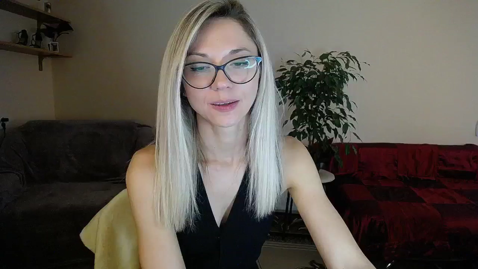 Gallery image thumbnail from Sunshine_alis's myfreecams stream on, 09/10/2024, 12:03 image 17 of 20