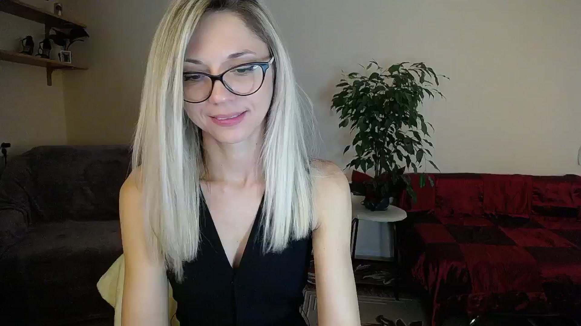 Gallery image thumbnail from Sunshine_alis's myfreecams stream on, 09/10/2024, 12:03 image 13 of 20