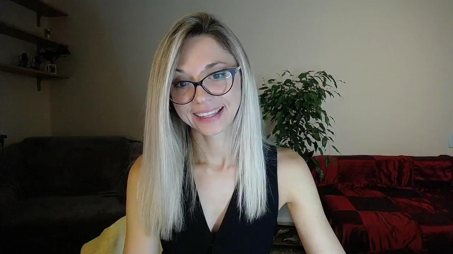 Gallery image thumbnail from Sunshine_alis's myfreecams stream on, 09/10/2024, 16:01 image 13 of 20