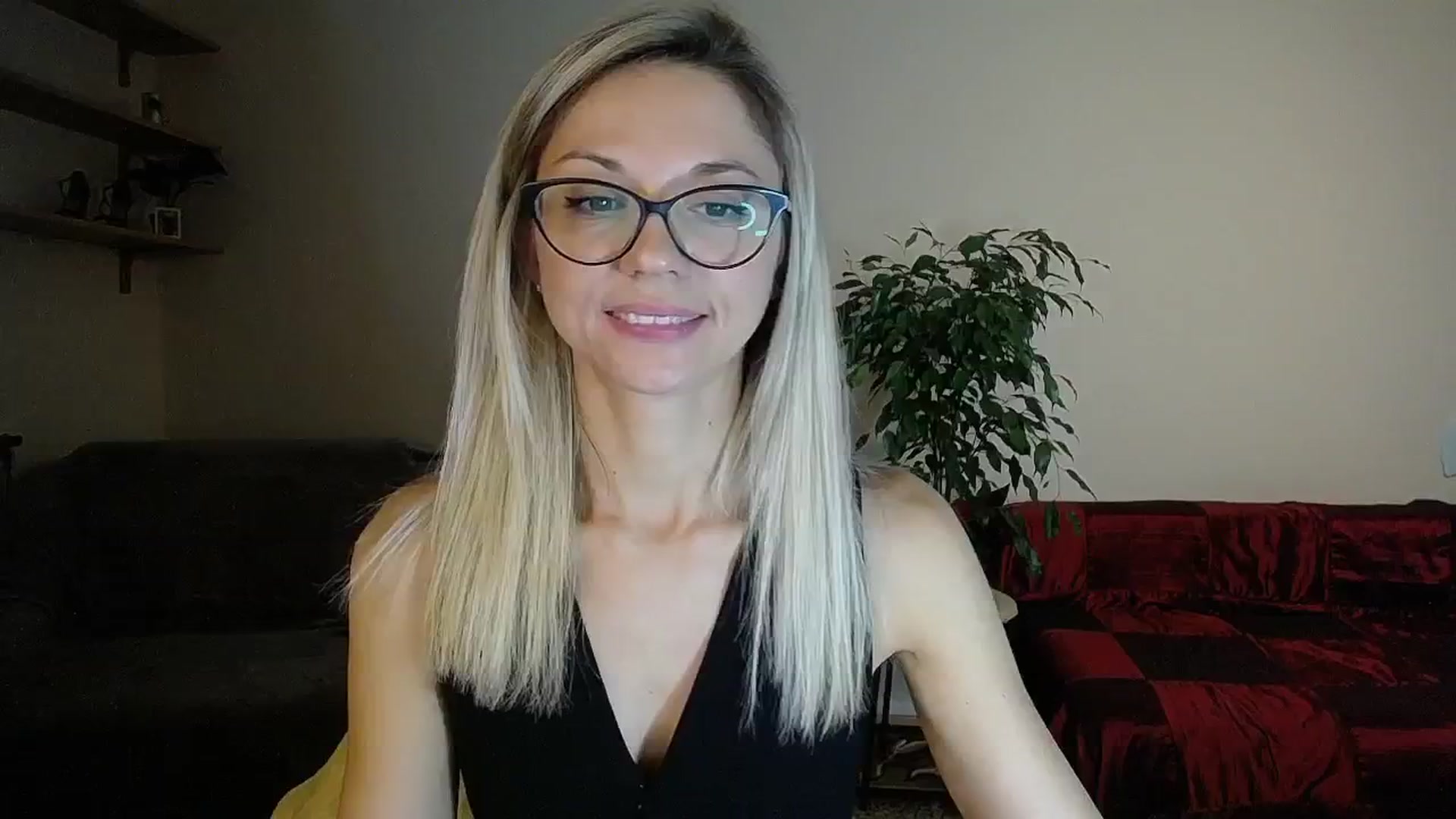 Gallery image thumbnail from Sunshine_alis's myfreecams stream on, 09/10/2024, 16:01 image 7 of 20