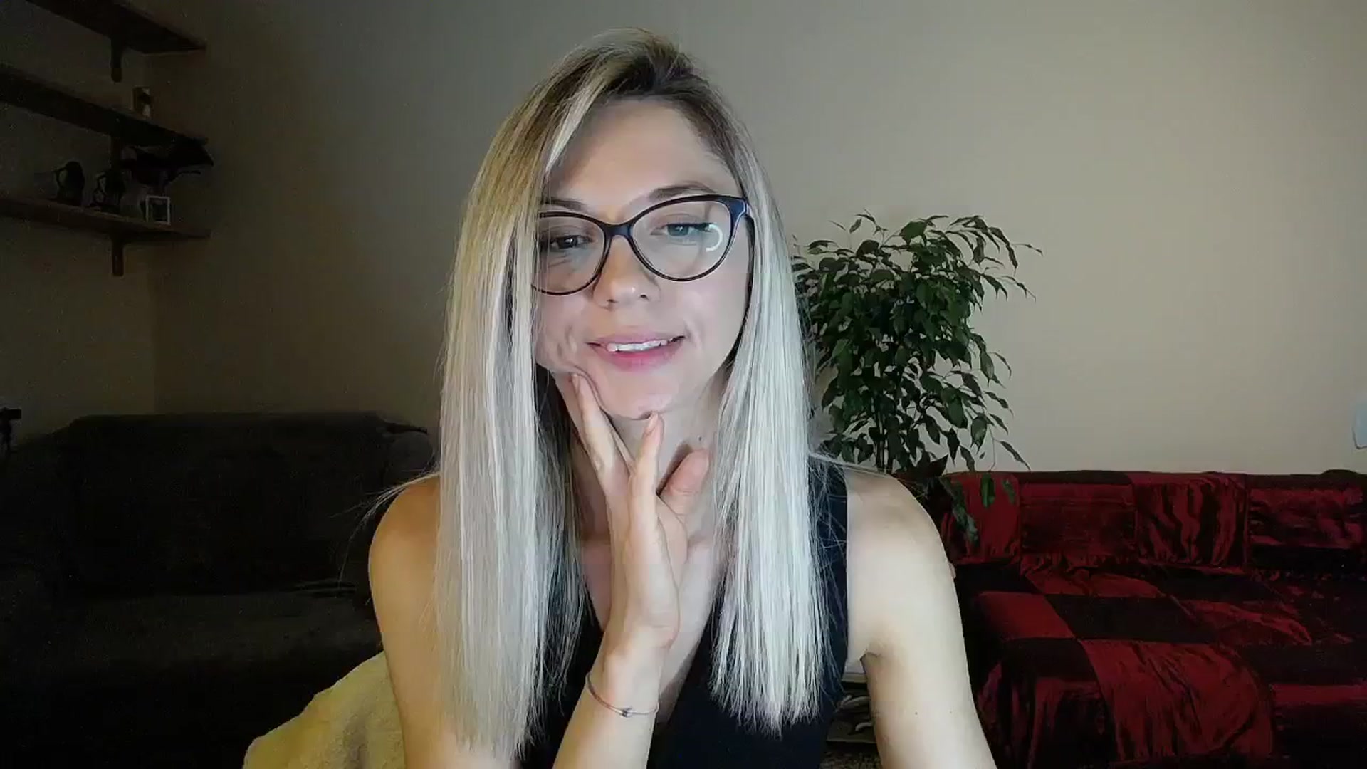 Gallery image thumbnail from Sunshine_alis's myfreecams stream on, 09/10/2024, 16:01 image 16 of 20