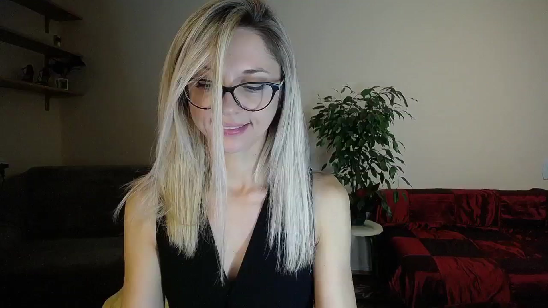 Gallery image thumbnail from Sunshine_alis's myfreecams stream on, 09/10/2024, 16:01 image 6 of 20