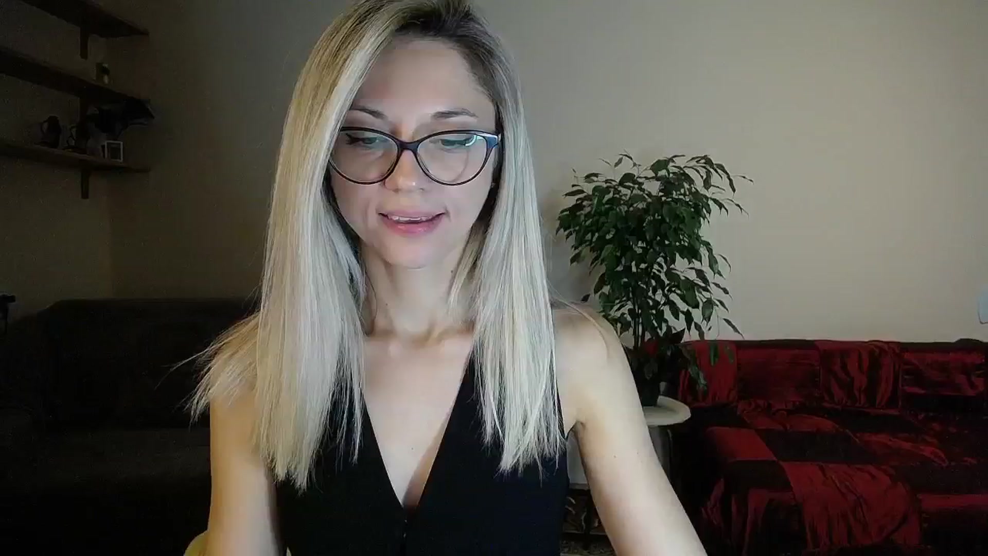 Gallery image thumbnail from Sunshine_alis's myfreecams stream on, 09/10/2024, 16:01 image 5 of 20