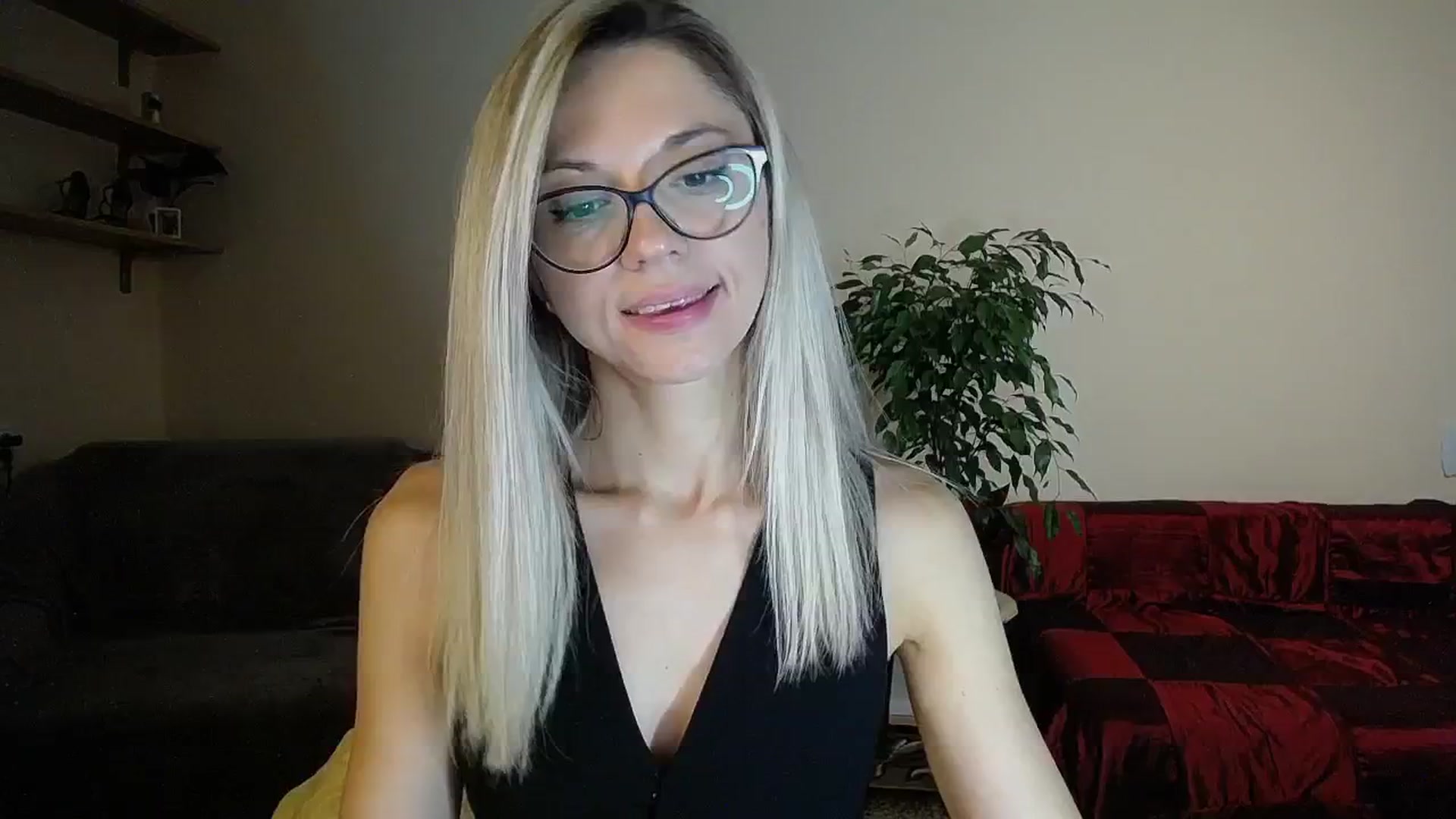 Gallery image thumbnail from Sunshine_alis's myfreecams stream on, 09/10/2024, 16:01 image 3 of 20