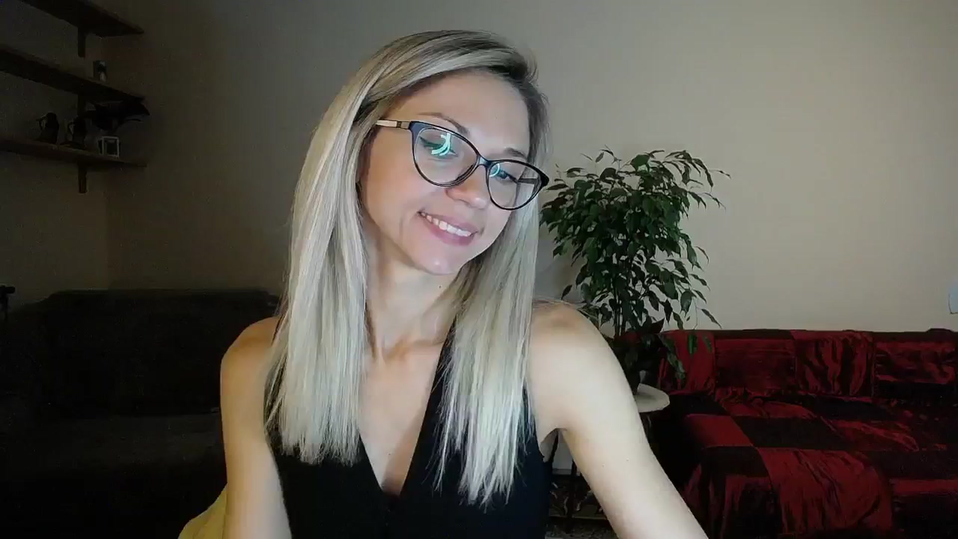 Gallery image thumbnail from Sunshine_alis's myfreecams stream on, 09/10/2024, 16:01 image 8 of 20