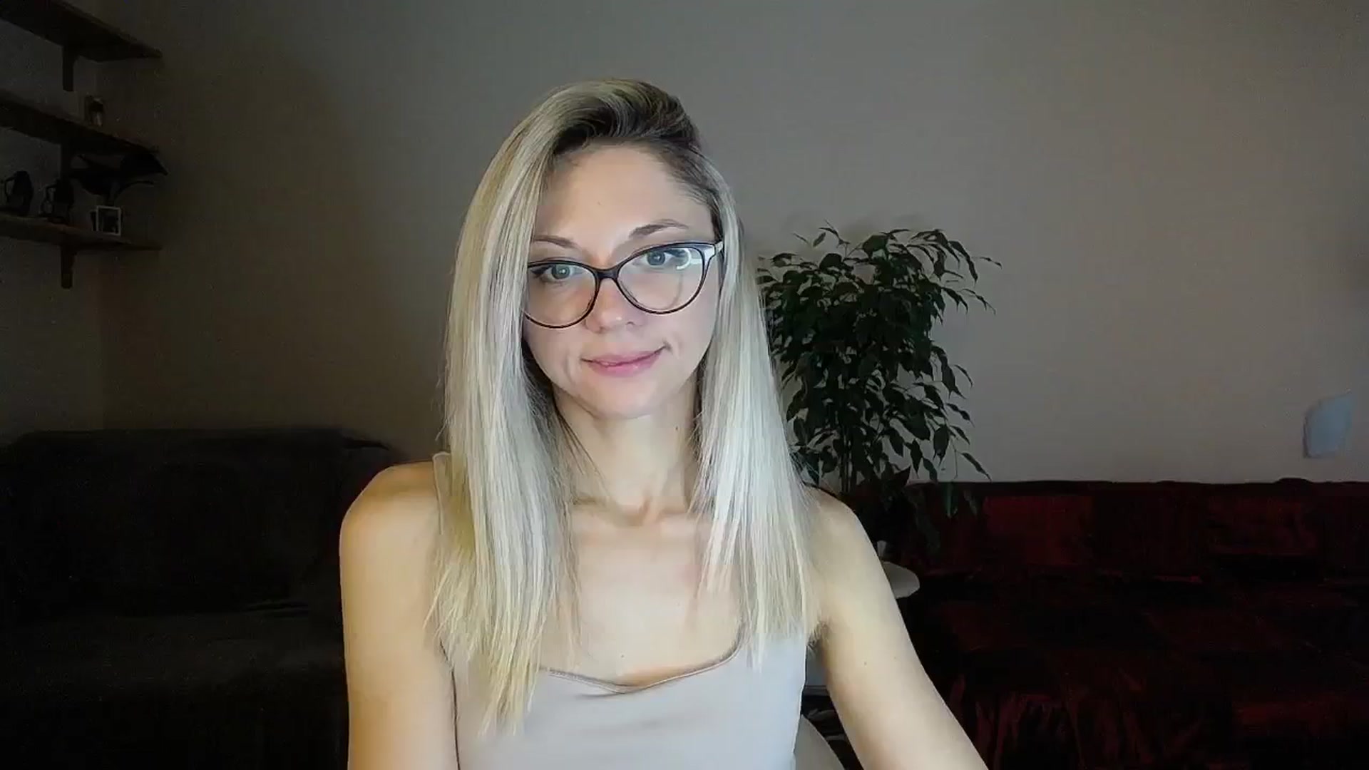 Gallery image thumbnail from Sunshine_alis's myfreecams stream on, 09/11/2024, 14:44 image 4 of 20
