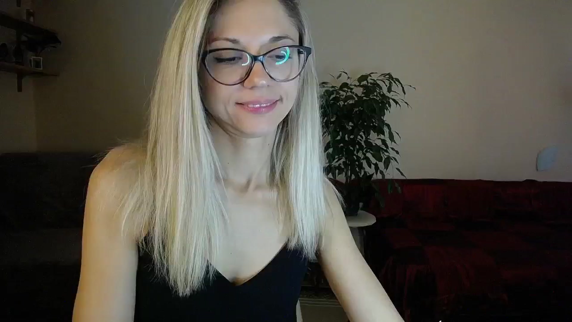 Gallery image thumbnail from Sunshine_alis's myfreecams stream on, 09/13/2024, 12:20 image 3 of 20