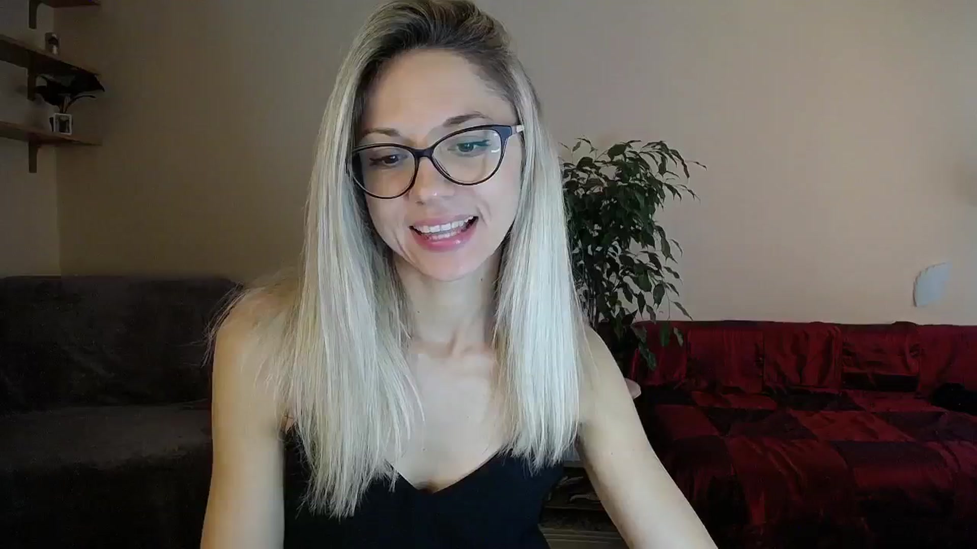 Gallery image thumbnail from Sunshine_alis's myfreecams stream on, 09/13/2024, 12:20 image 17 of 20