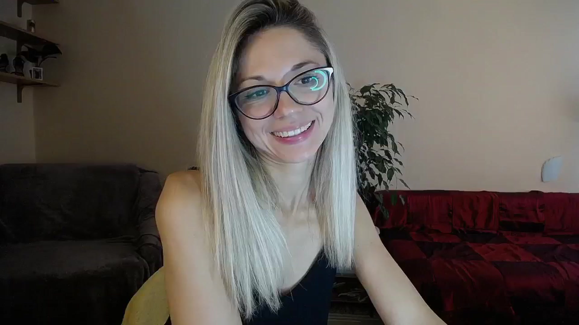 Gallery image thumbnail from Sunshine_alis's myfreecams stream on, 09/13/2024, 12:20 image 9 of 20