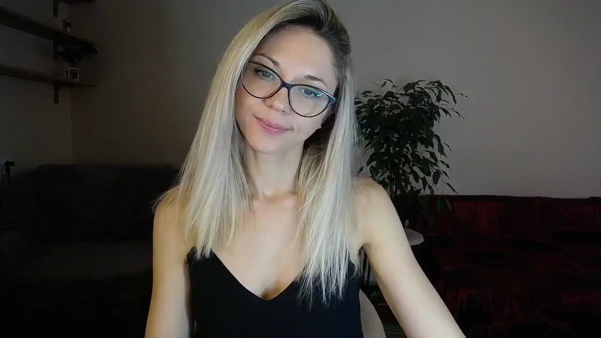 Gallery image thumbnail from Sunshine_alis's myfreecams stream on, 09/13/2024, 12:50 image 8 of 20