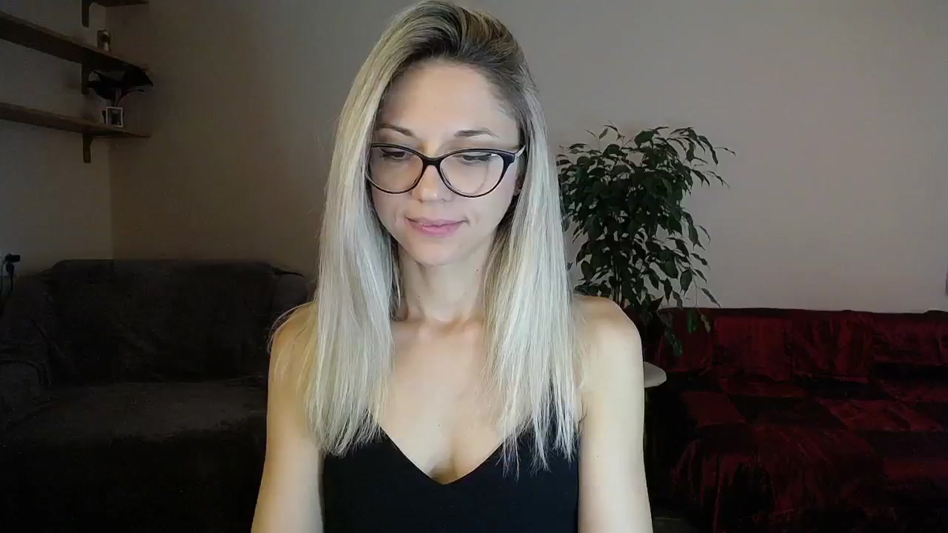 Gallery image thumbnail from Sunshine_alis's myfreecams stream on, 09/13/2024, 12:50 image 5 of 20