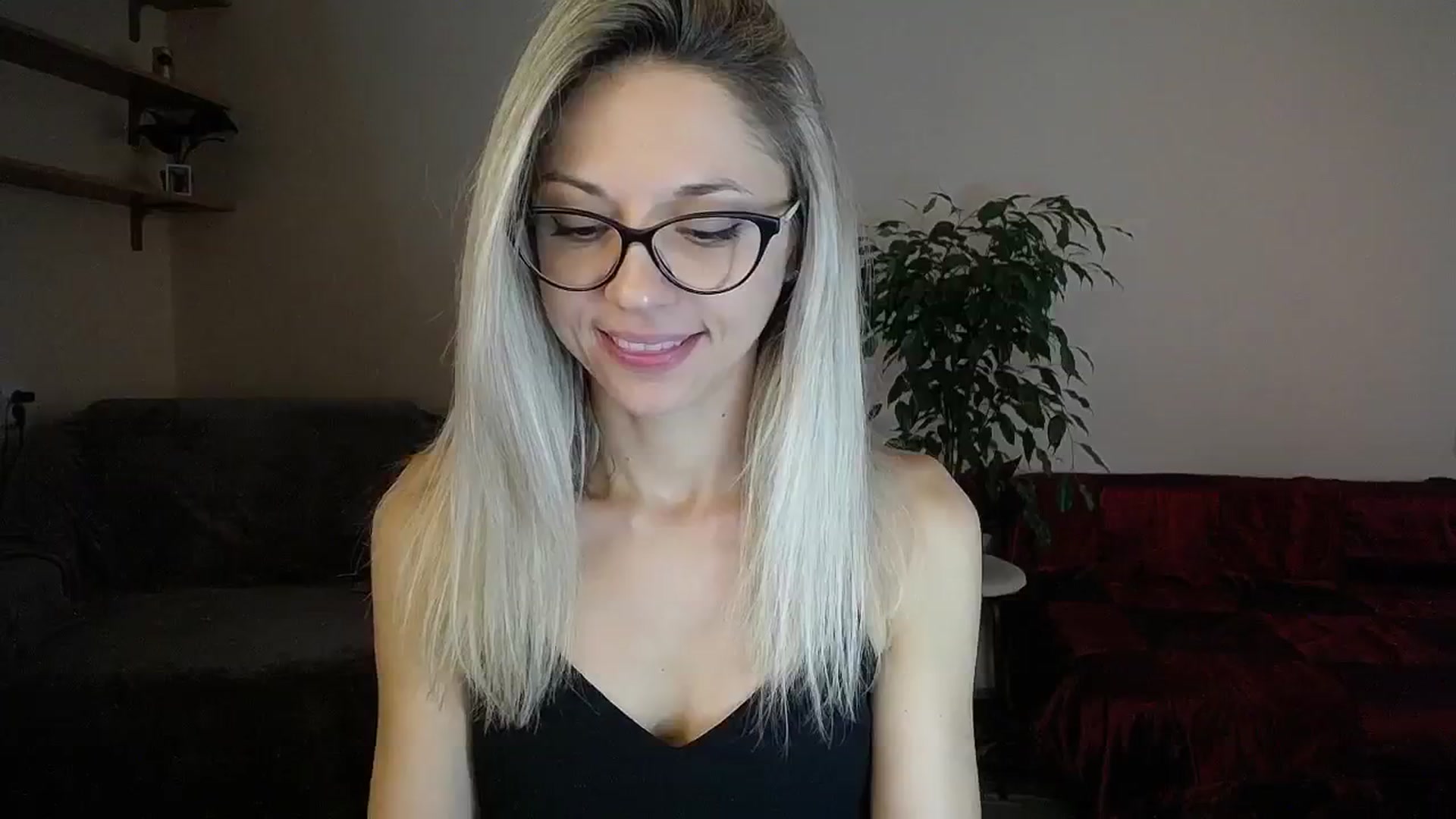 Gallery image thumbnail from Sunshine_alis's myfreecams stream on, 09/13/2024, 12:50 image 6 of 20