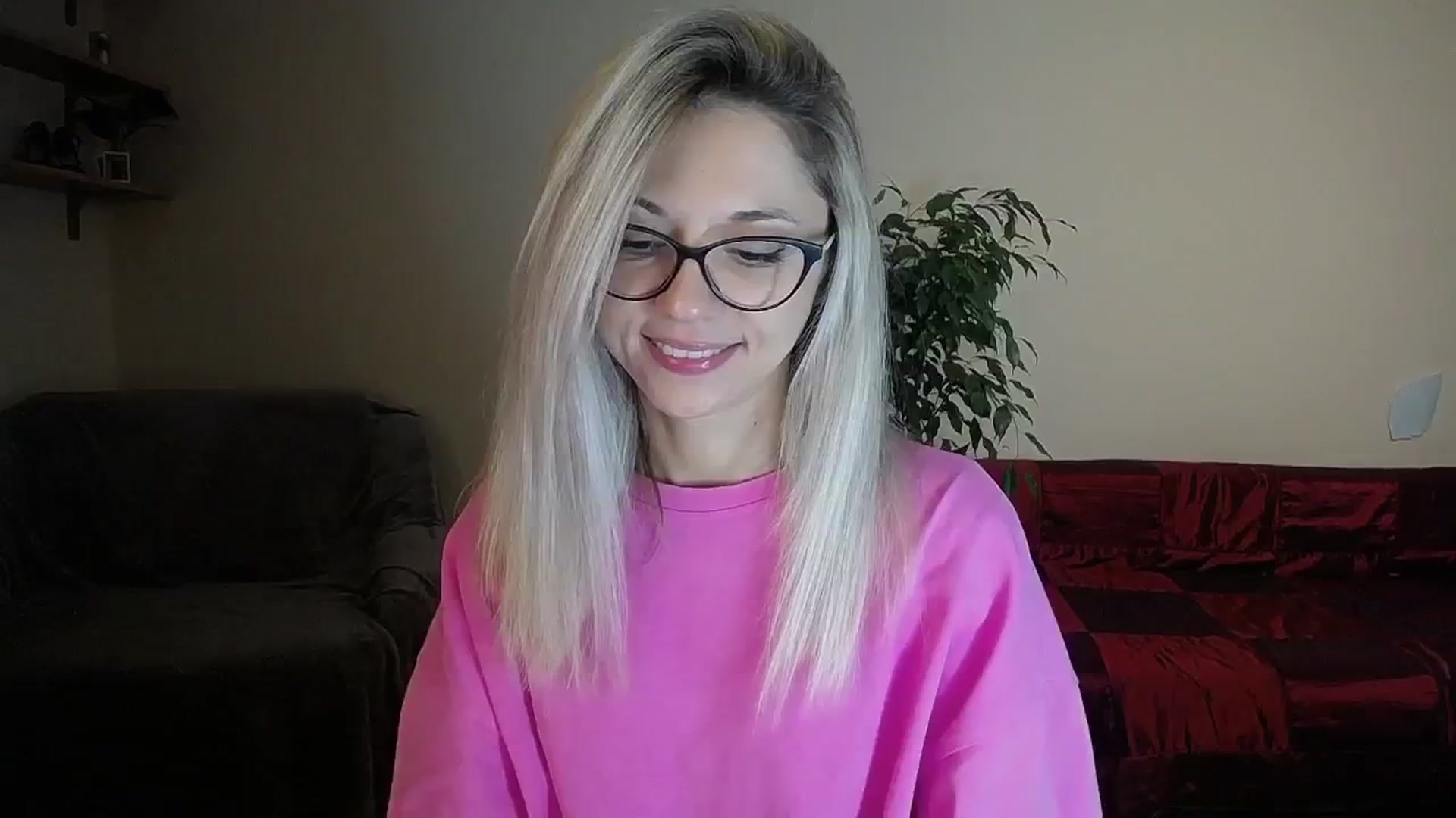 Gallery image thumbnail from Sunshine_alis's myfreecams stream on, 09/15/2024, 14:28 image 4 of 20