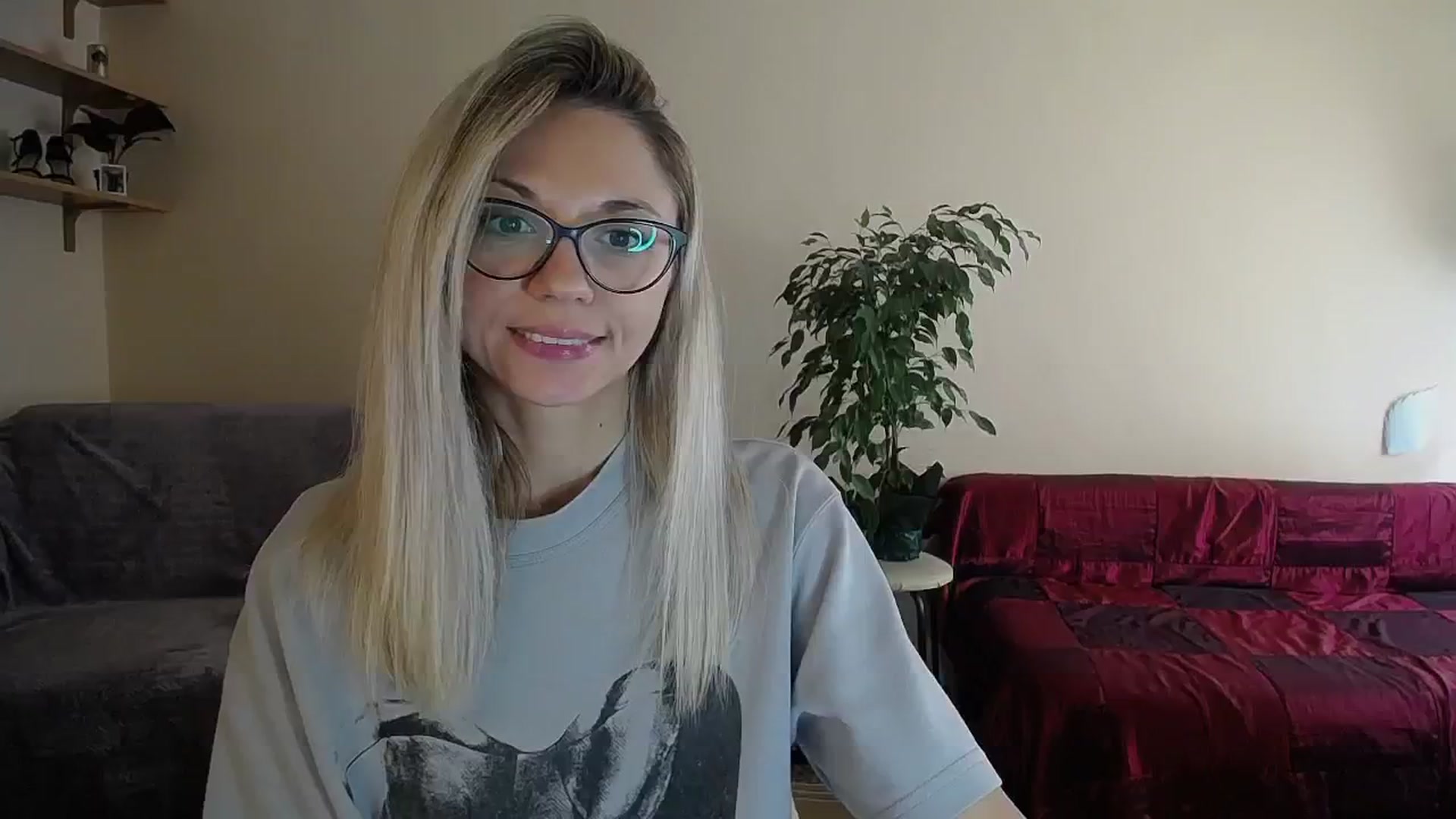 Gallery image thumbnail from Sunshine_alis's myfreecams stream on, 09/17/2024, 11:33 image 3 of 20