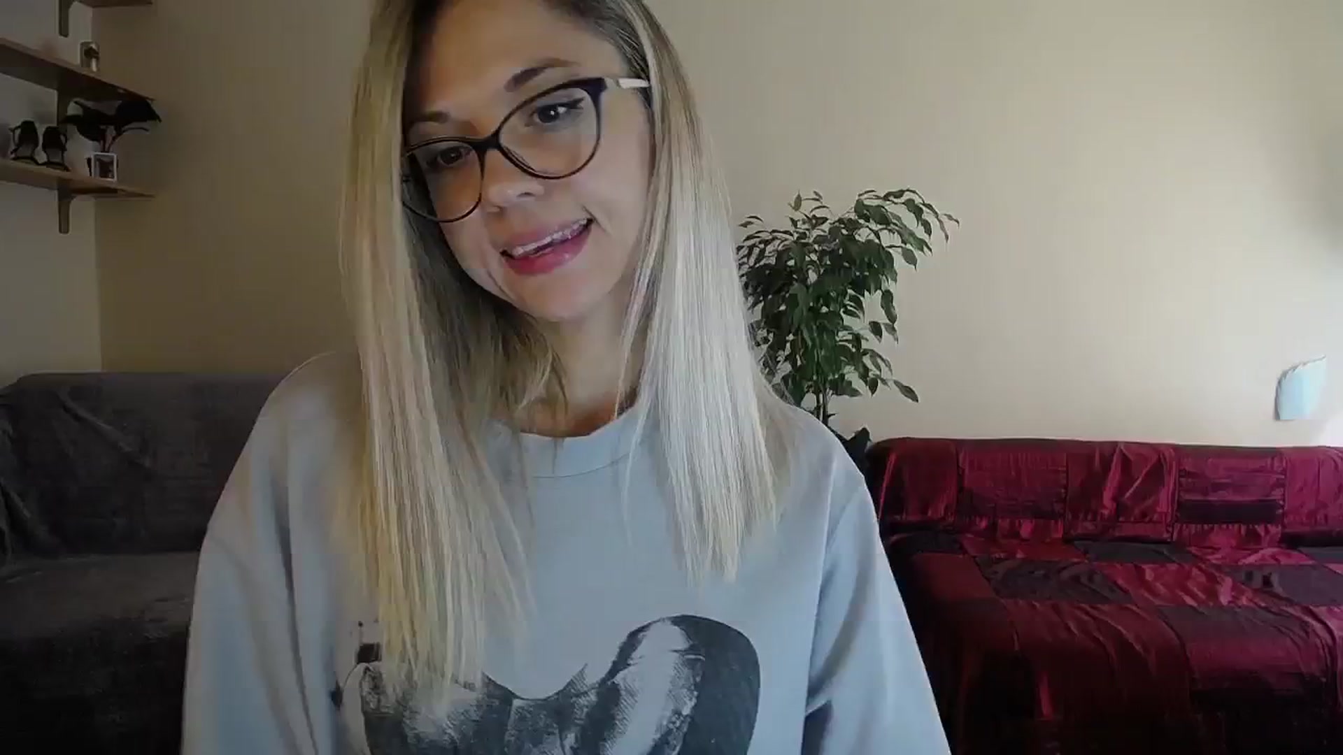 Gallery image thumbnail from Sunshine_alis's myfreecams stream on, 09/17/2024, 11:33 image 8 of 20
