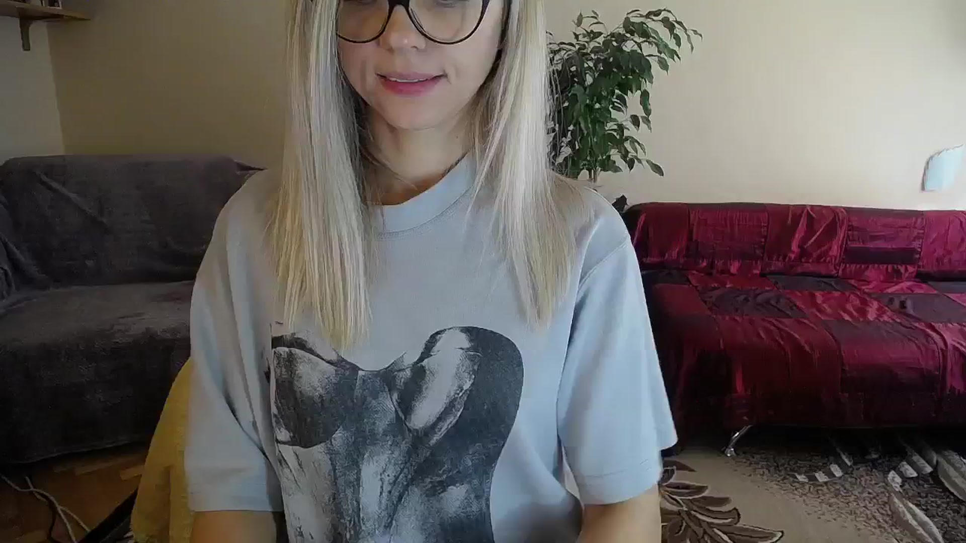 Gallery image thumbnail from Sunshine_alis's myfreecams stream on, 09/17/2024, 12:11 image 12 of 20