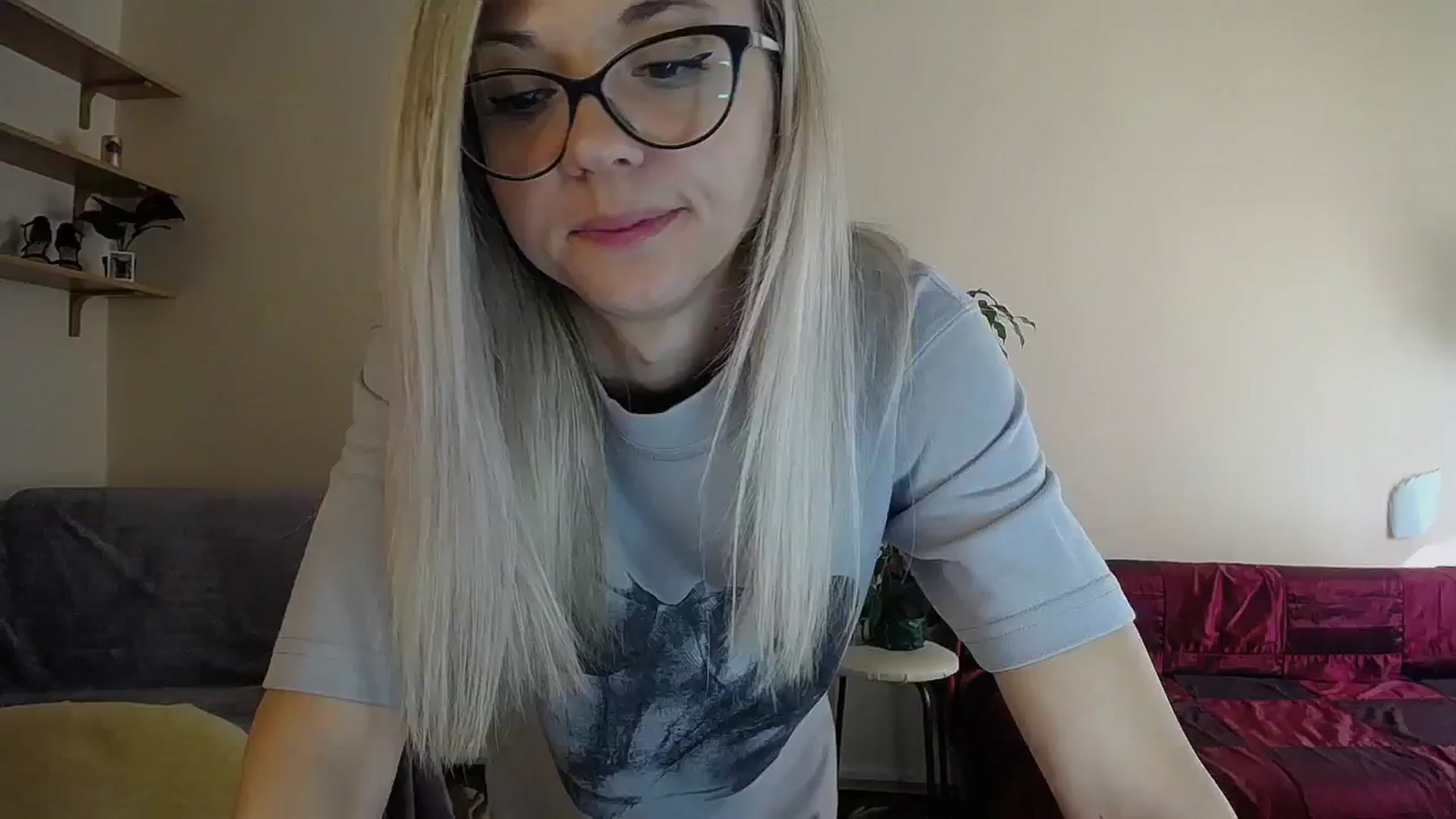 Gallery image thumbnail from Sunshine_alis's myfreecams stream on, 09/17/2024, 12:11 image 3 of 20