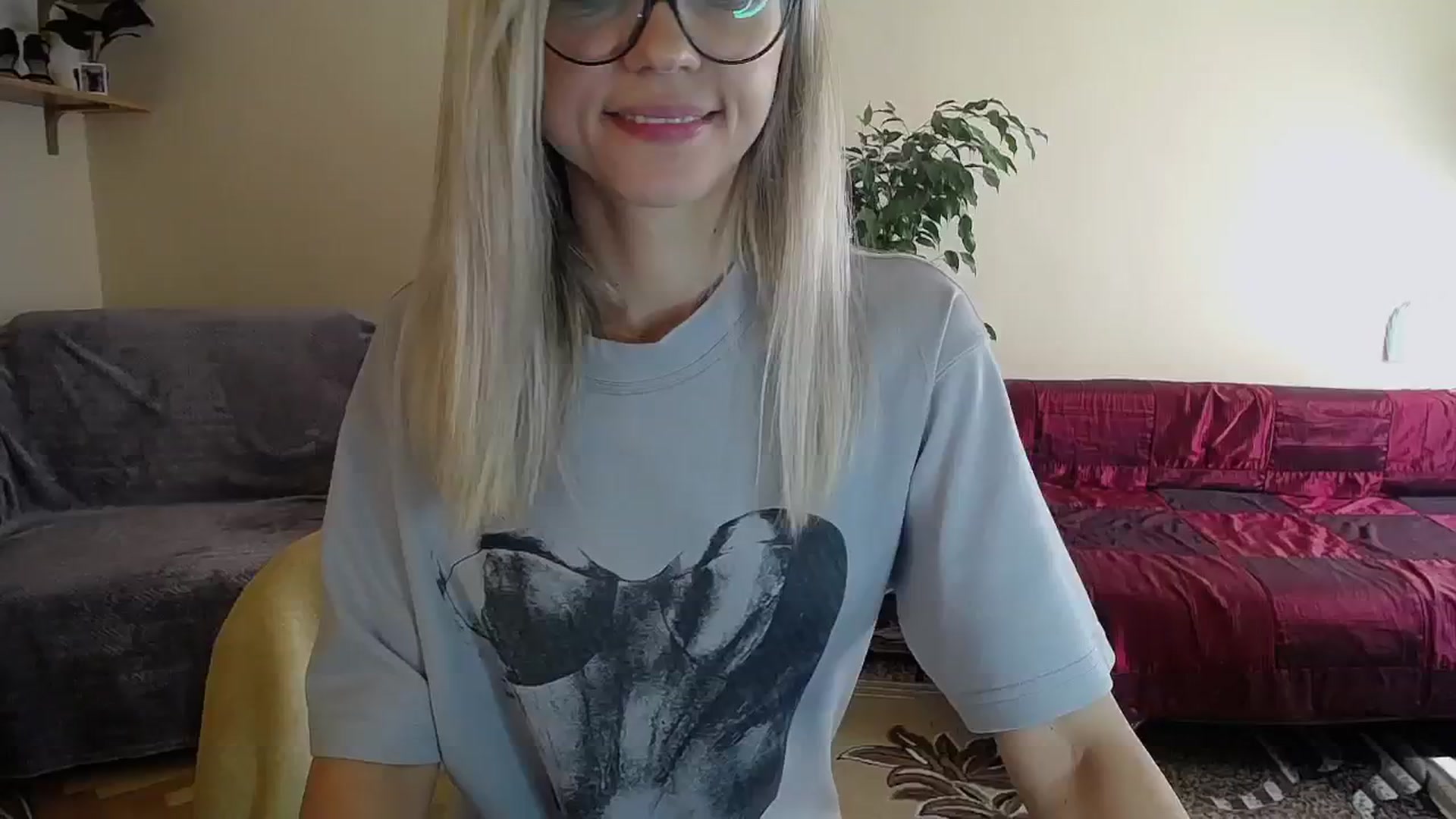 Gallery image thumbnail from Sunshine_alis's myfreecams stream on, 09/17/2024, 12:11 image 19 of 20